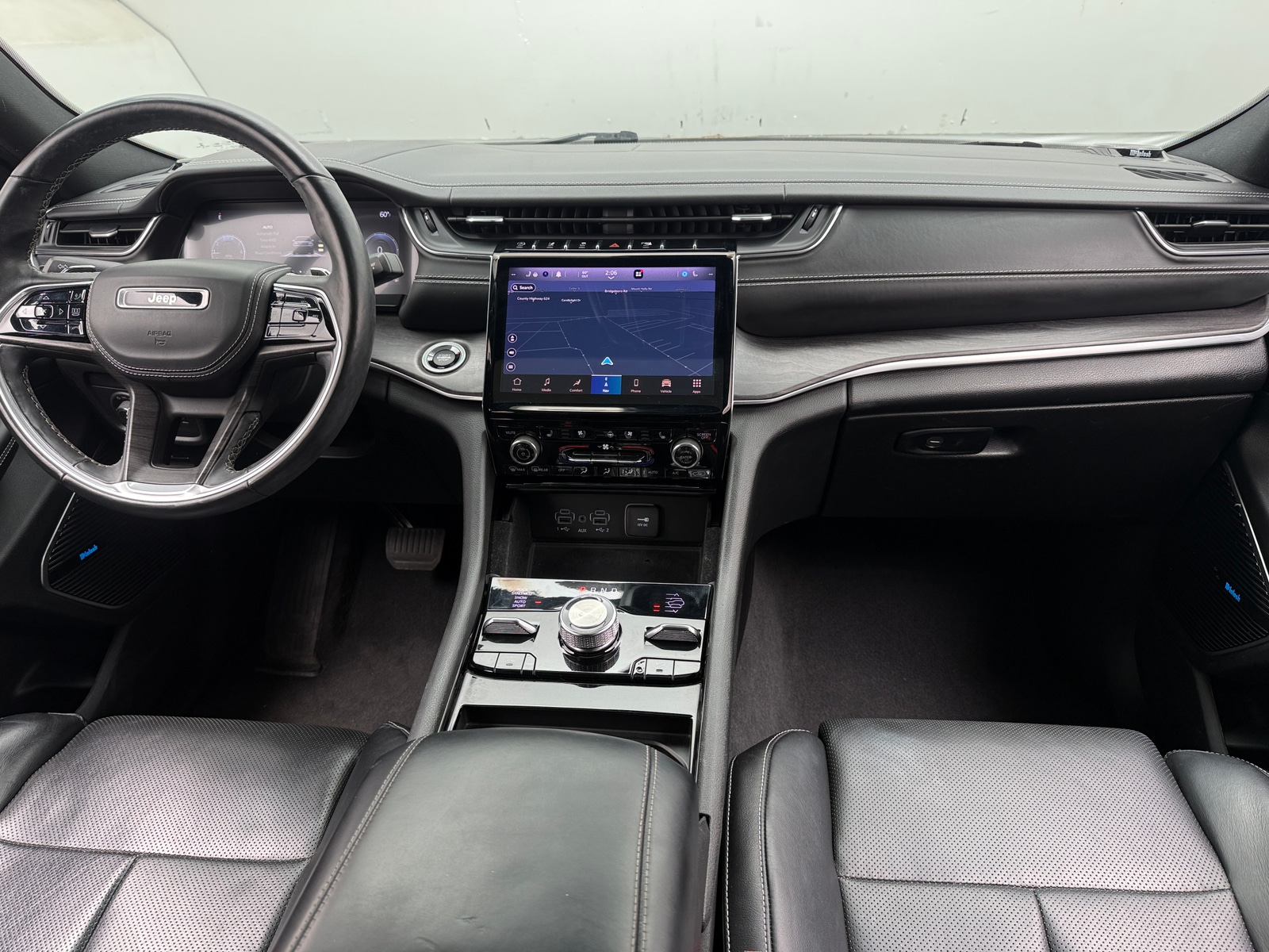 Thumbnail: 2021 Jeep Grand Cherokee L - 2