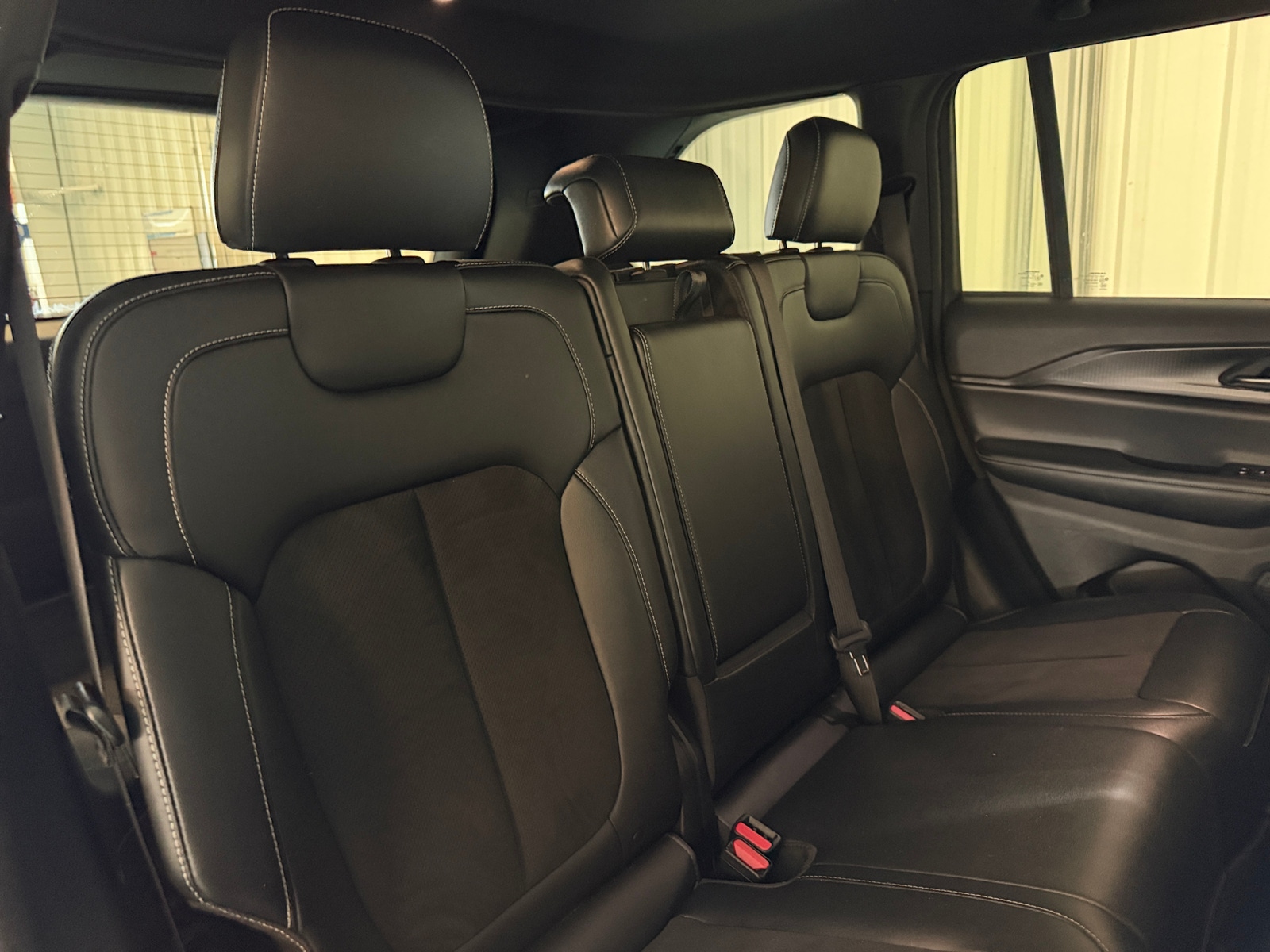Thumbnail: 2023 Jeep Grand Cherokee - 5