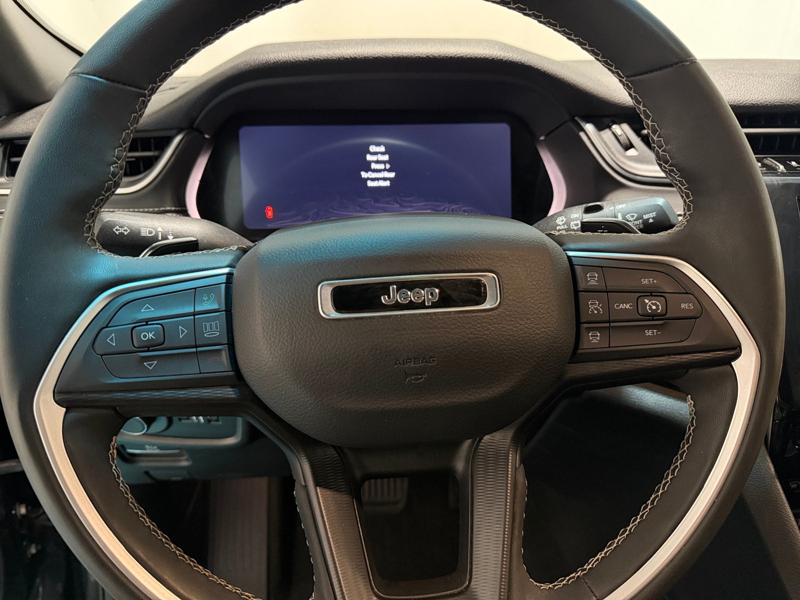 Thumbnail: 2023 Jeep Grand Cherokee - 4