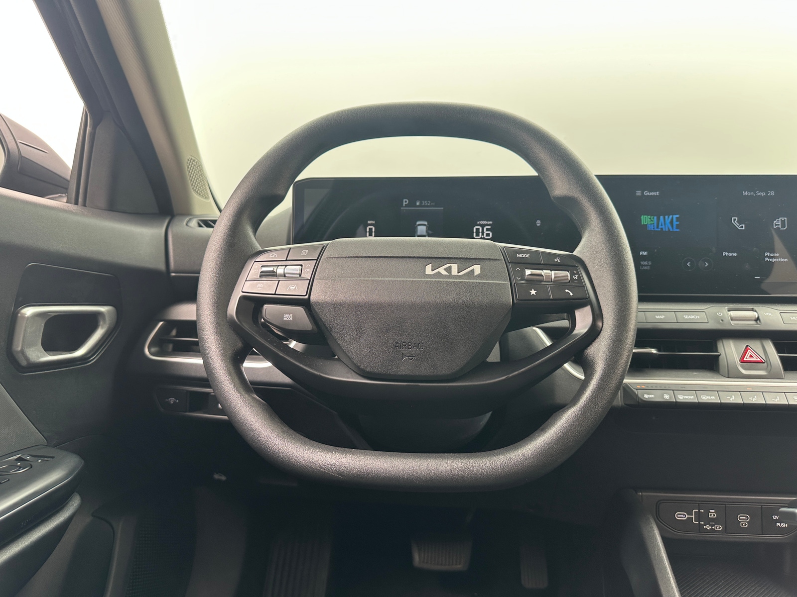 Thumbnail: 2025 Kia K4 - 5
