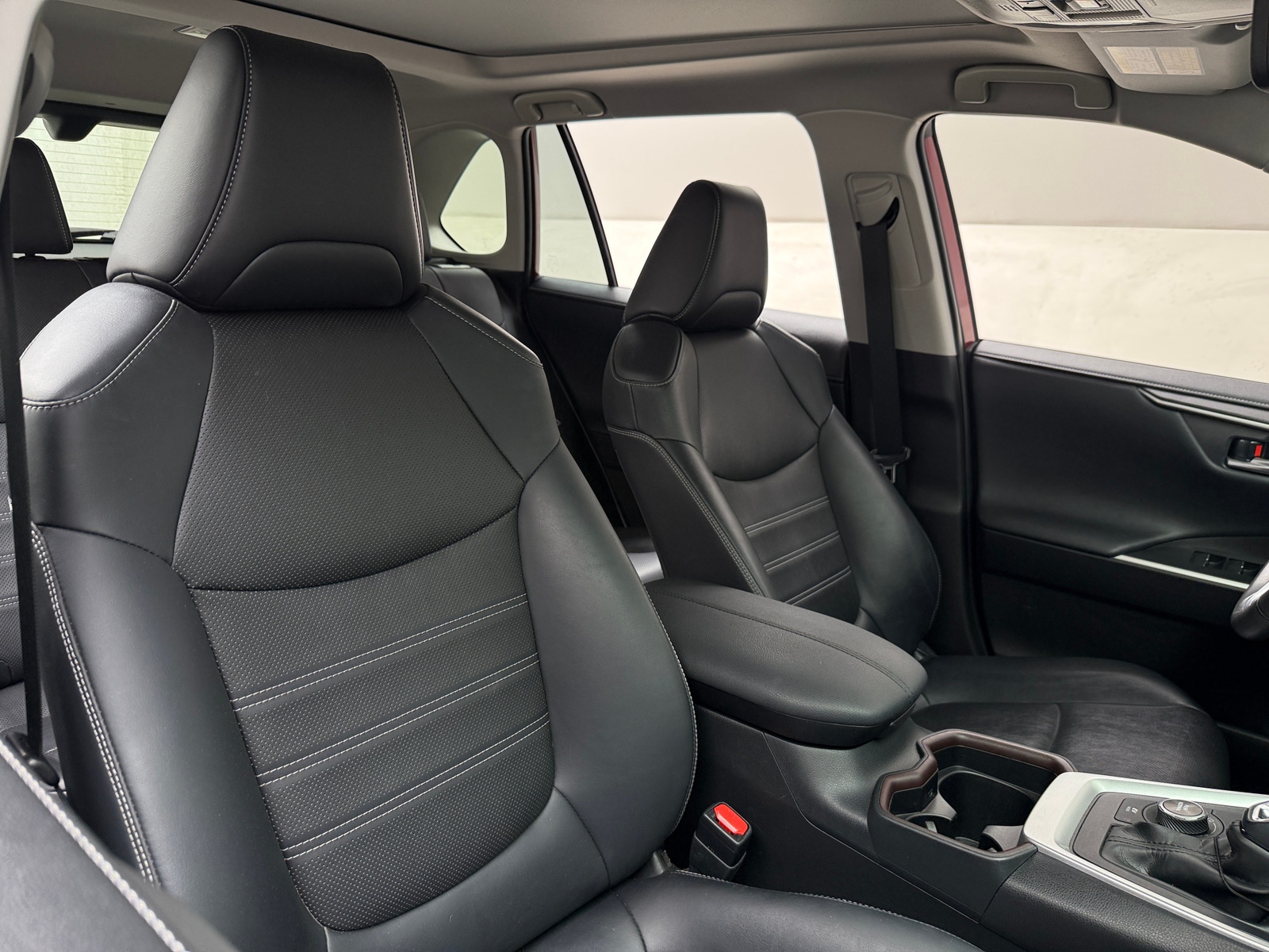Thumbnail: 2020 Toyota RAV4 - 2