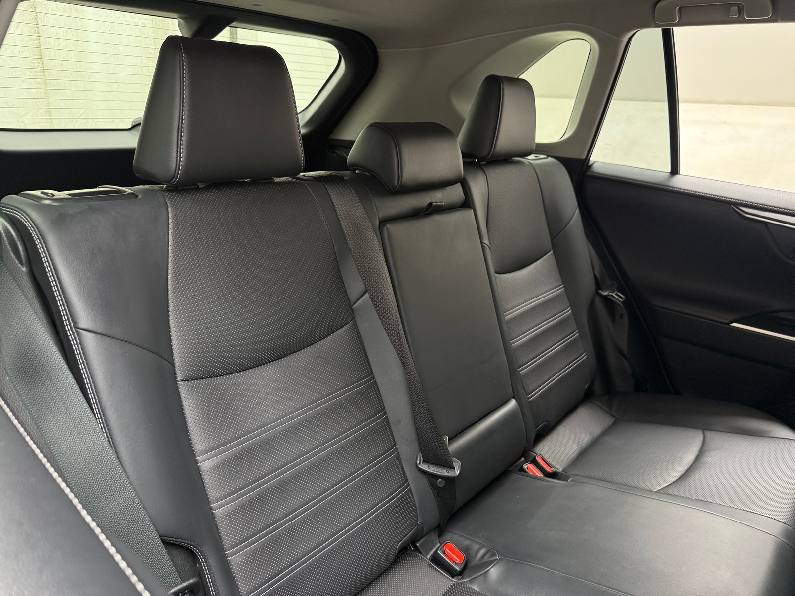 Thumbnail: 2020 Toyota RAV4 - 6