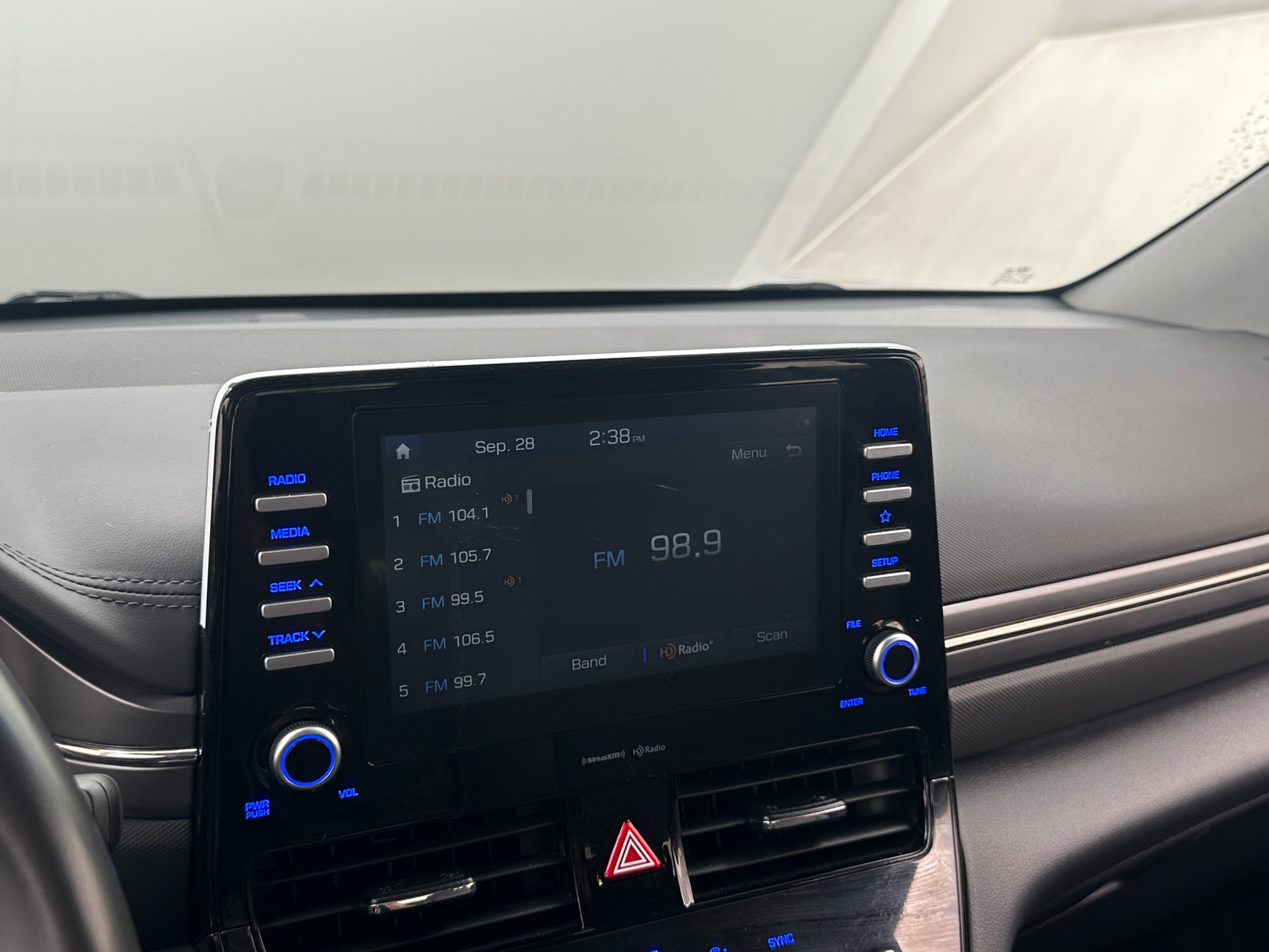 Thumbnail: 2020 Hyundai Ioniq - 4