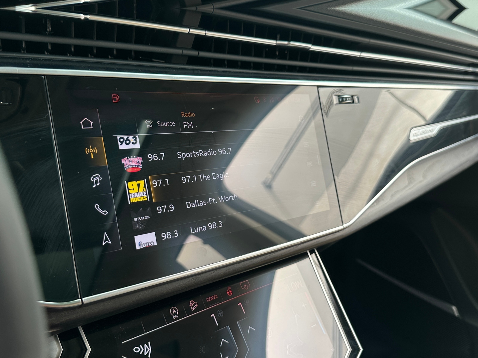 Thumbnail: 2026 Audi Q7 - 4
