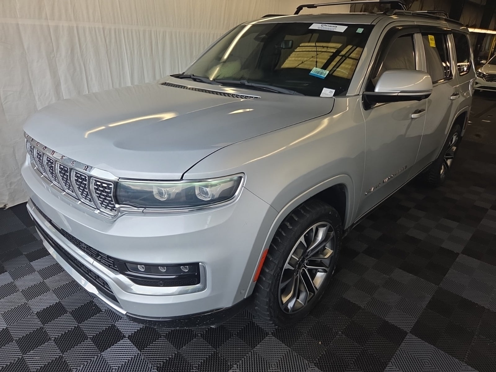 2022 Jeep Grand Wagoneer Series Iii