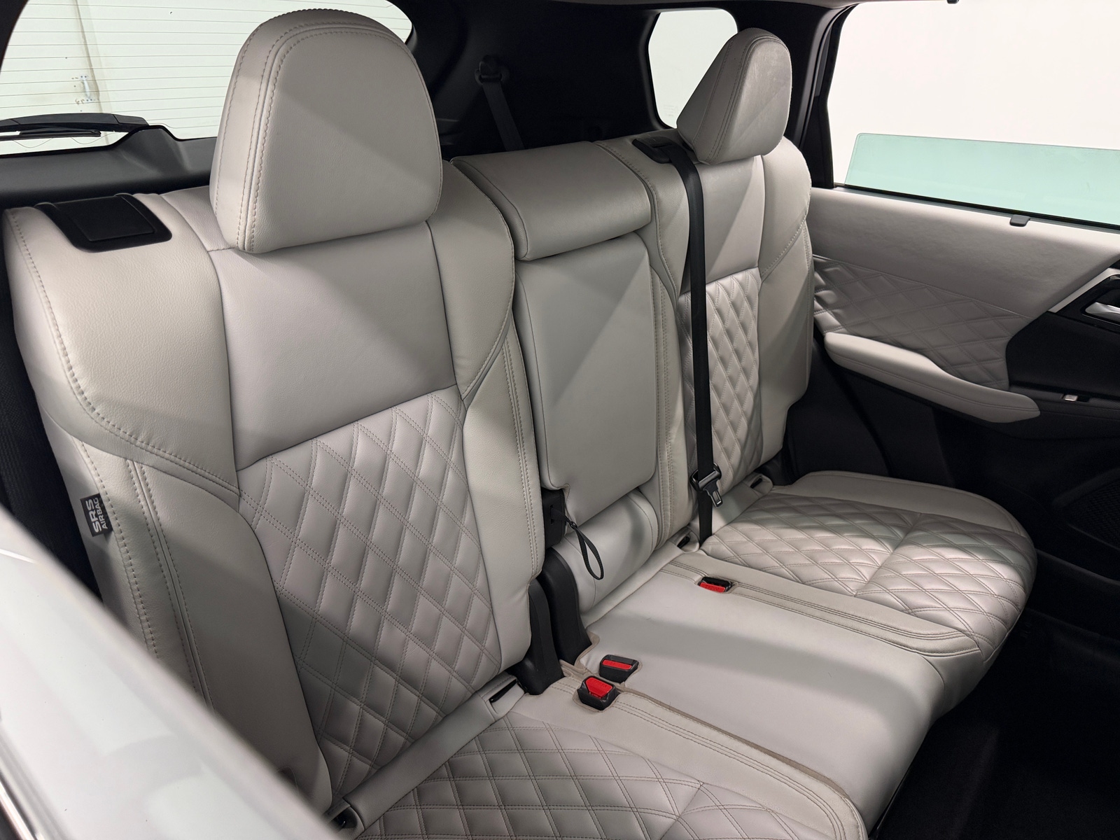 Thumbnail: 2023 Mitsubishi Outlander - 5