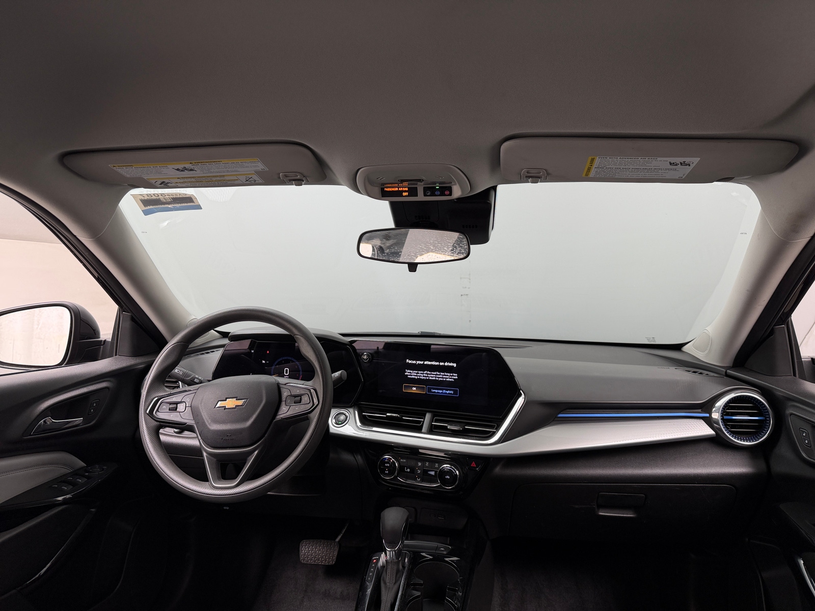Thumbnail: 2025 Chevrolet Trax - 2
