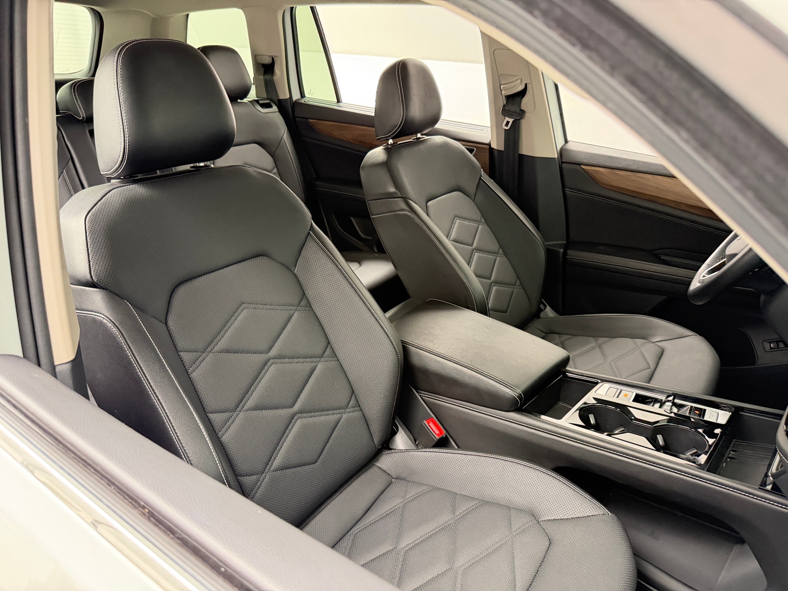 Thumbnail: 2025 Volkswagen Atlas - 2
