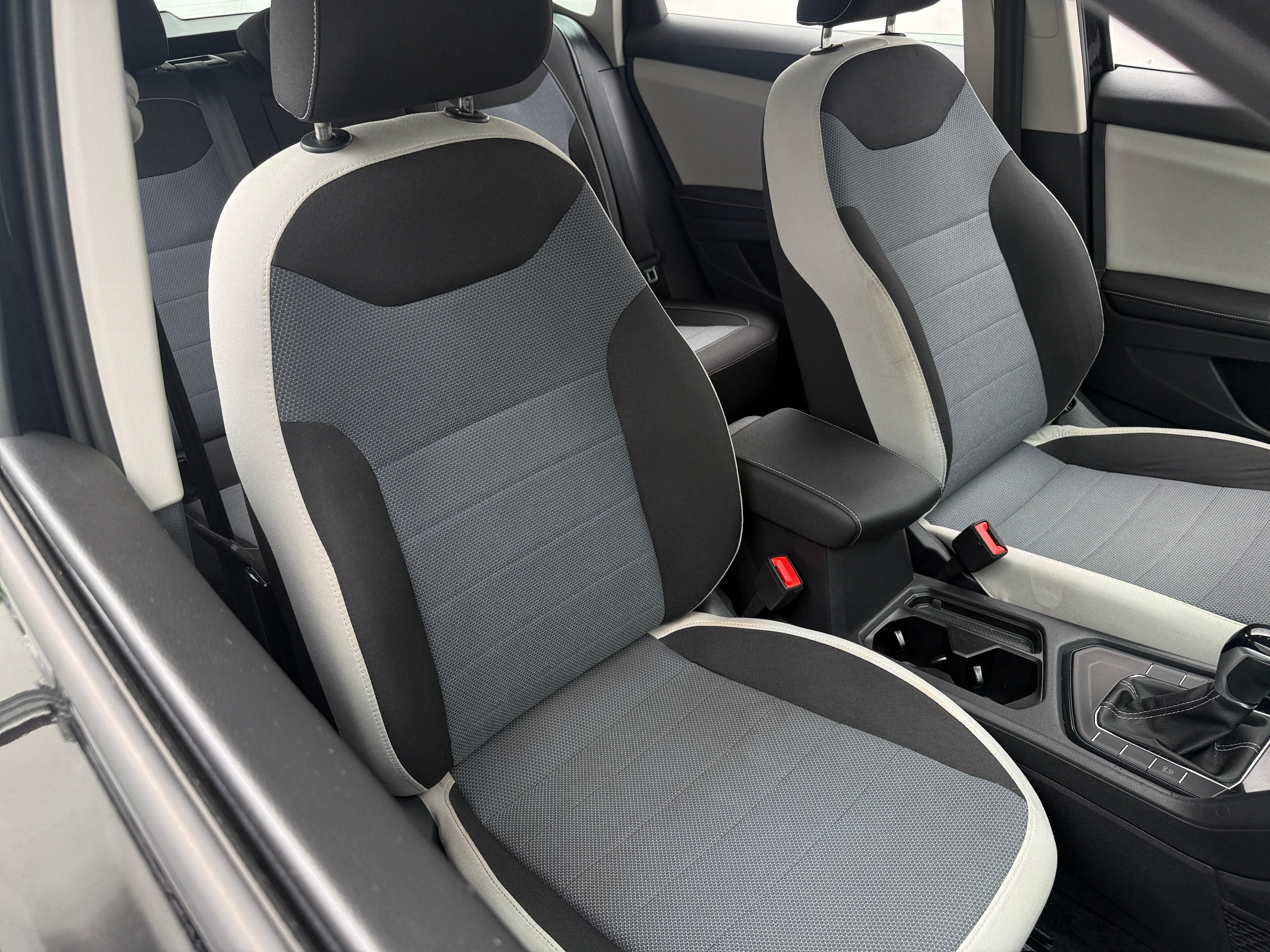 2025 Volkswagen Taos