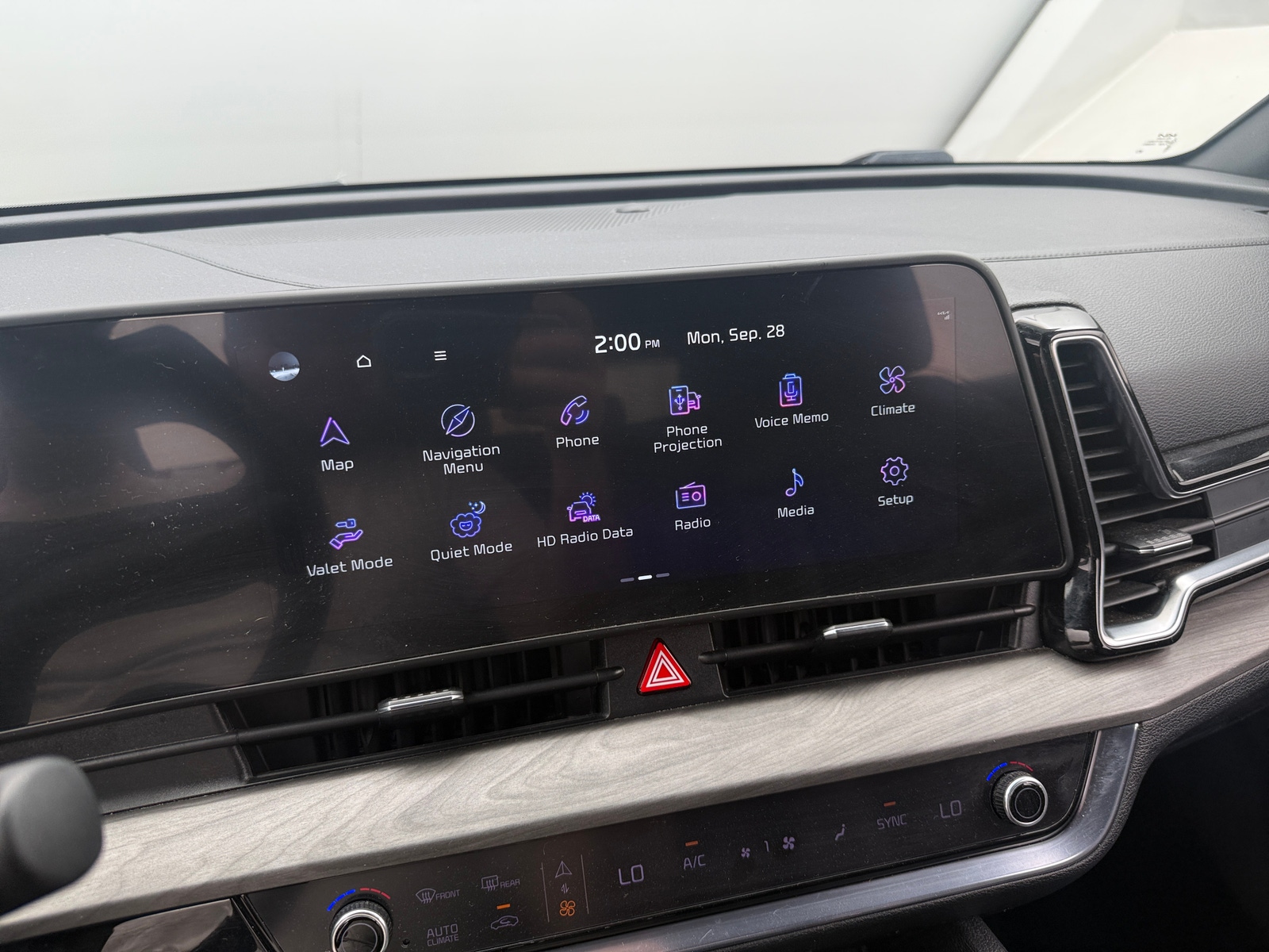 Thumbnail: 2023 Kia Sportage - 3