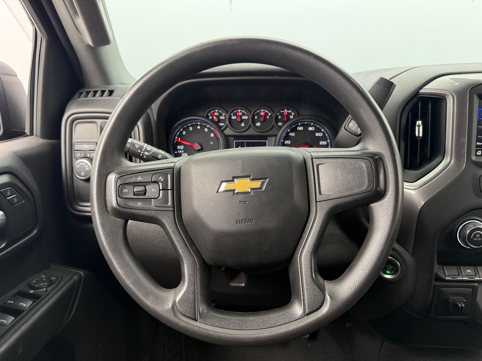 Thumbnail: 2022 Chevrolet Silverado 1500 - 5