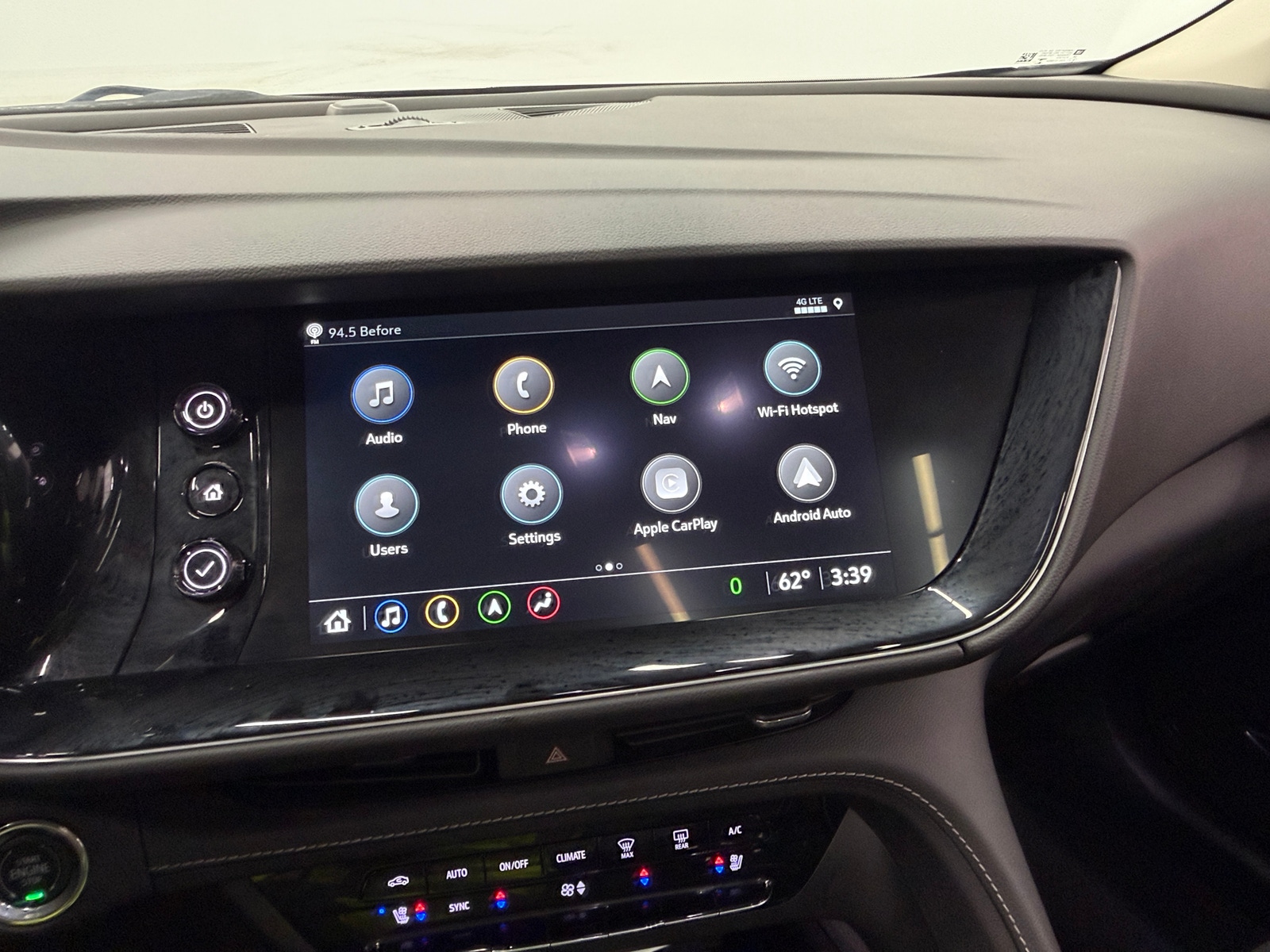 Thumbnail: 2023 Buick Envision - 3