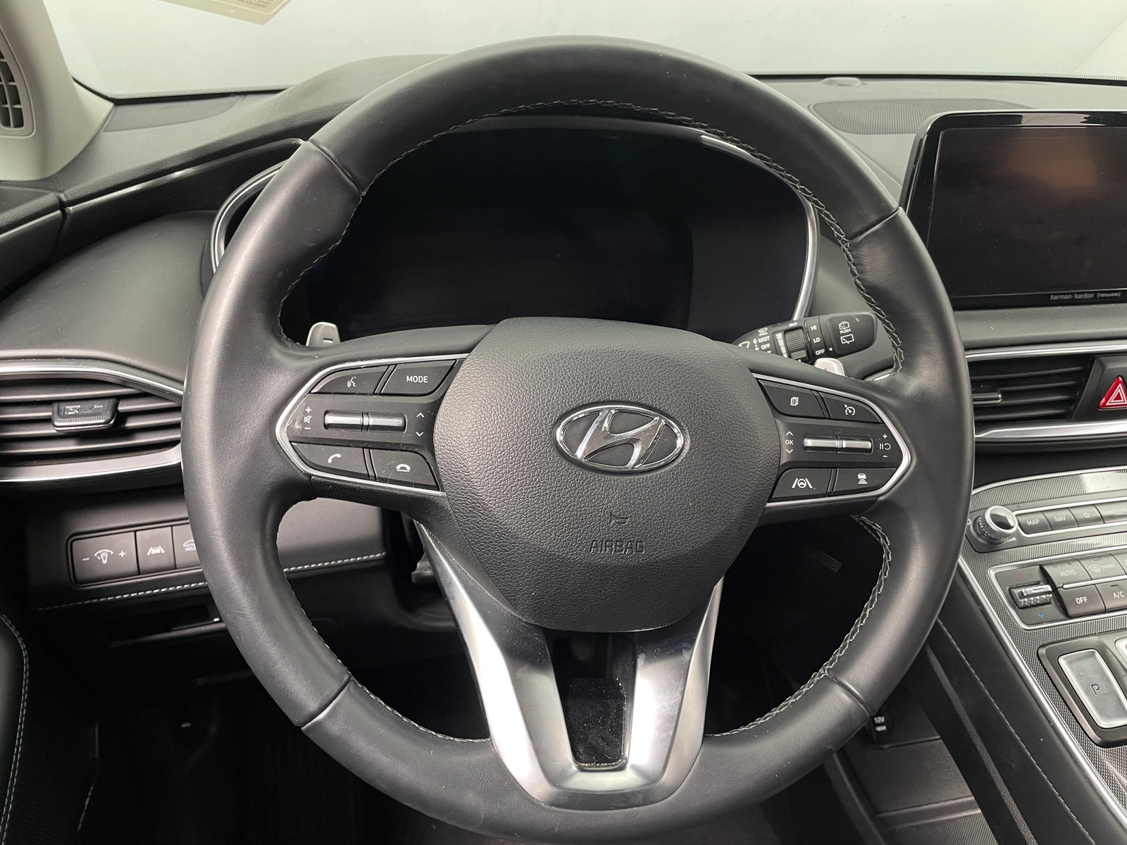 Thumbnail: 2023 Hyundai Santa Fe - 4