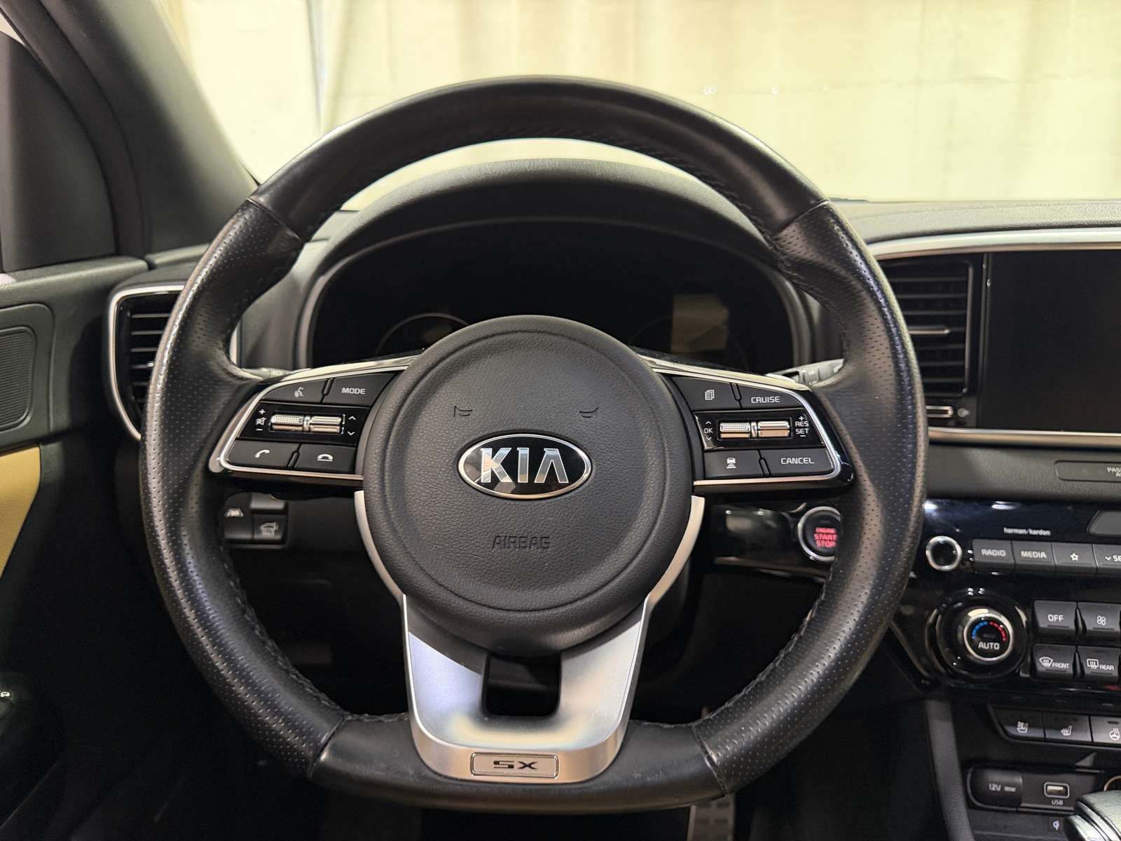 Thumbnail: 2021 Kia Sportage - 4