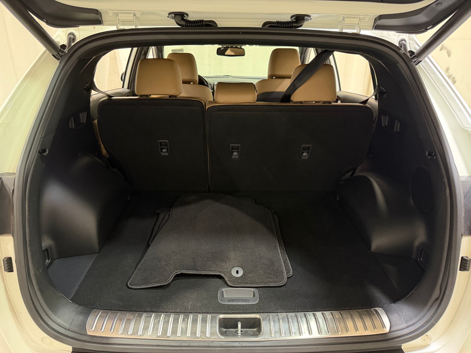 Thumbnail: 2021 Kia Sportage - 6