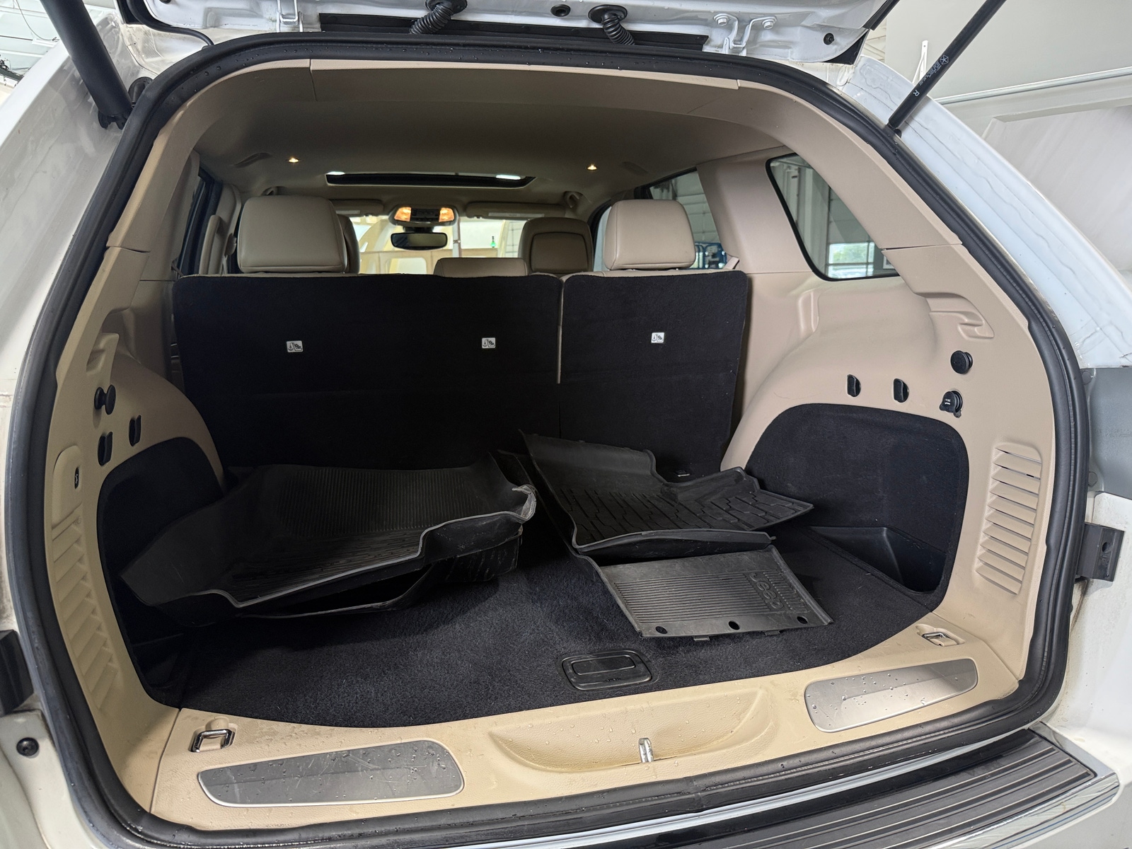 Thumbnail: 2019 Jeep Grand Cherokee - 6