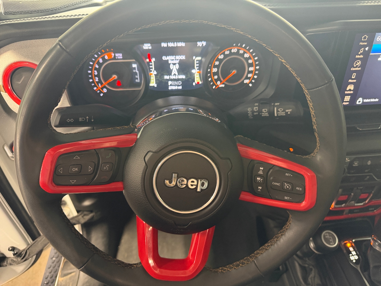 Thumbnail: 2024 Jeep Wrangler - 5