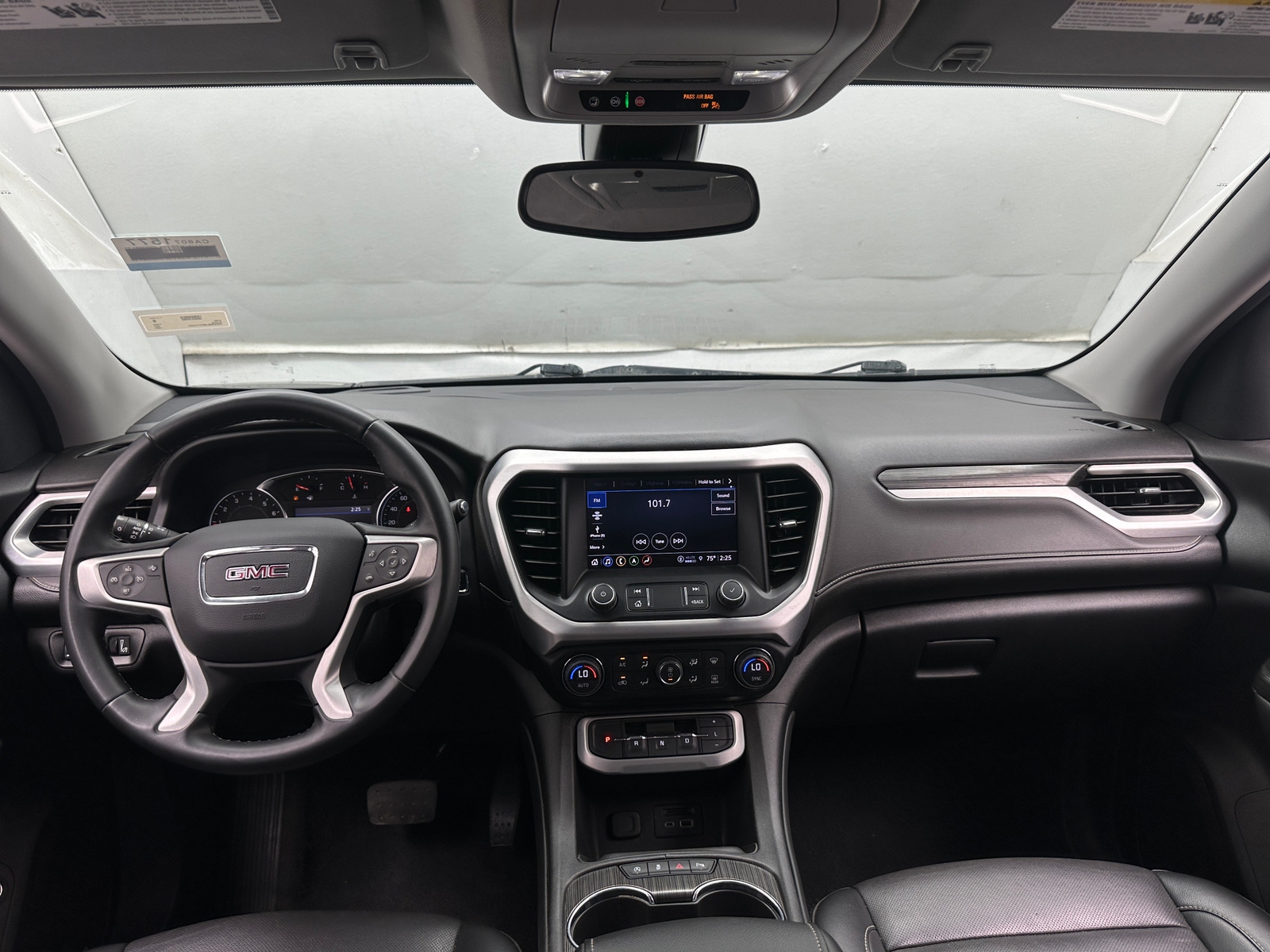 Thumbnail: 2023 GMC Acadia - 2