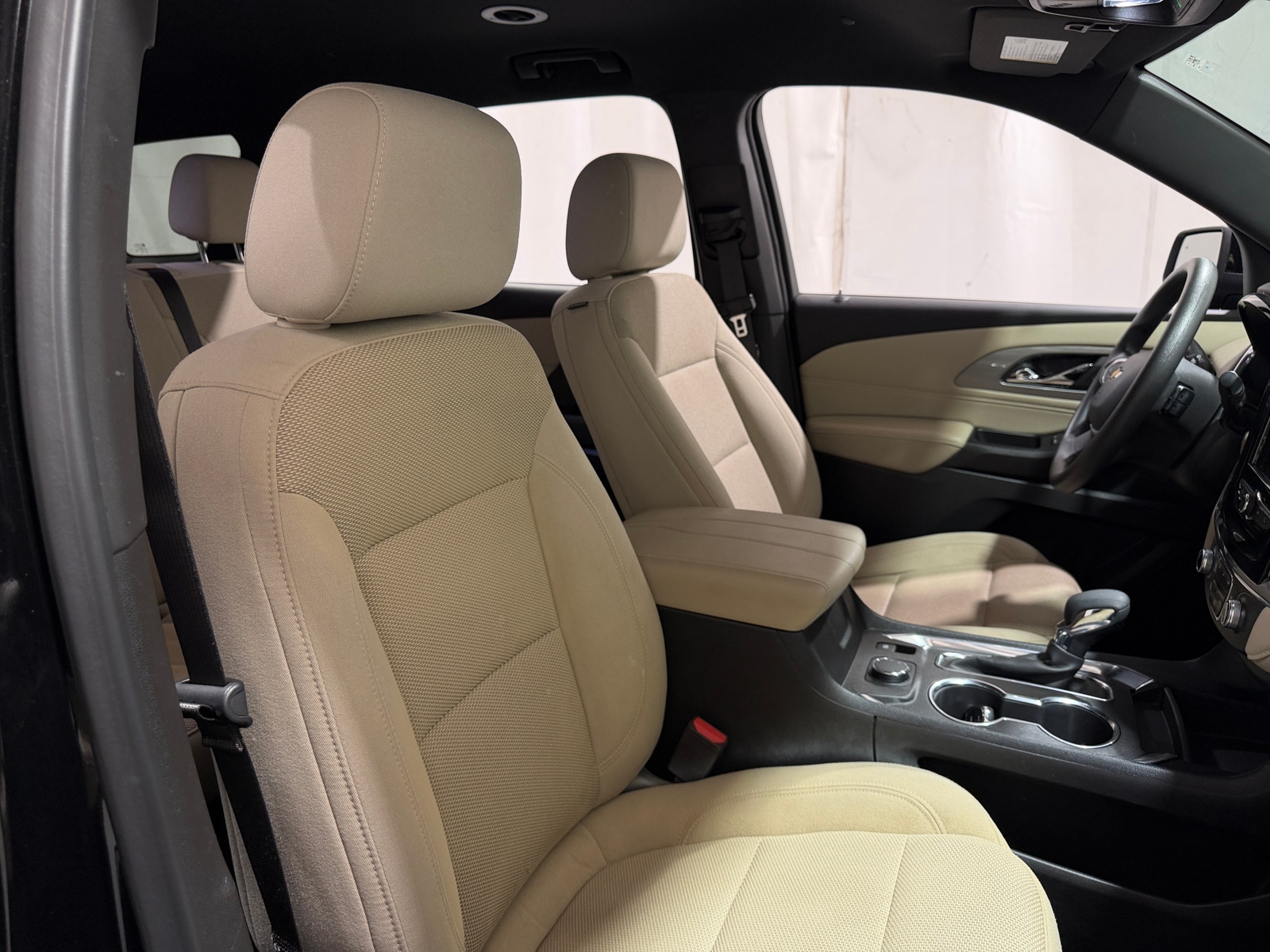 Thumbnail: 2023 Chevrolet Traverse - 2