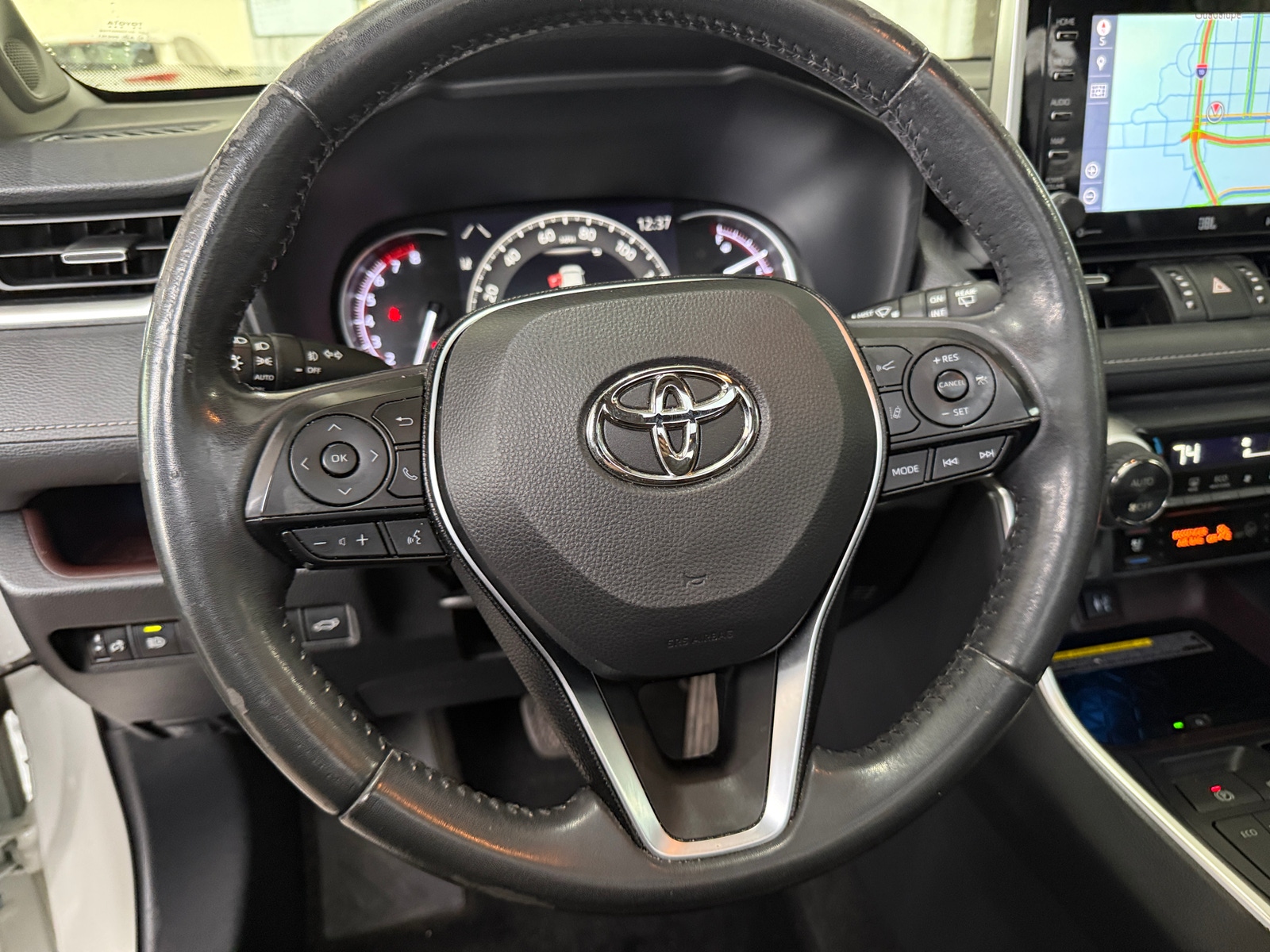 Thumbnail: 2019 Toyota RAV4 - 4