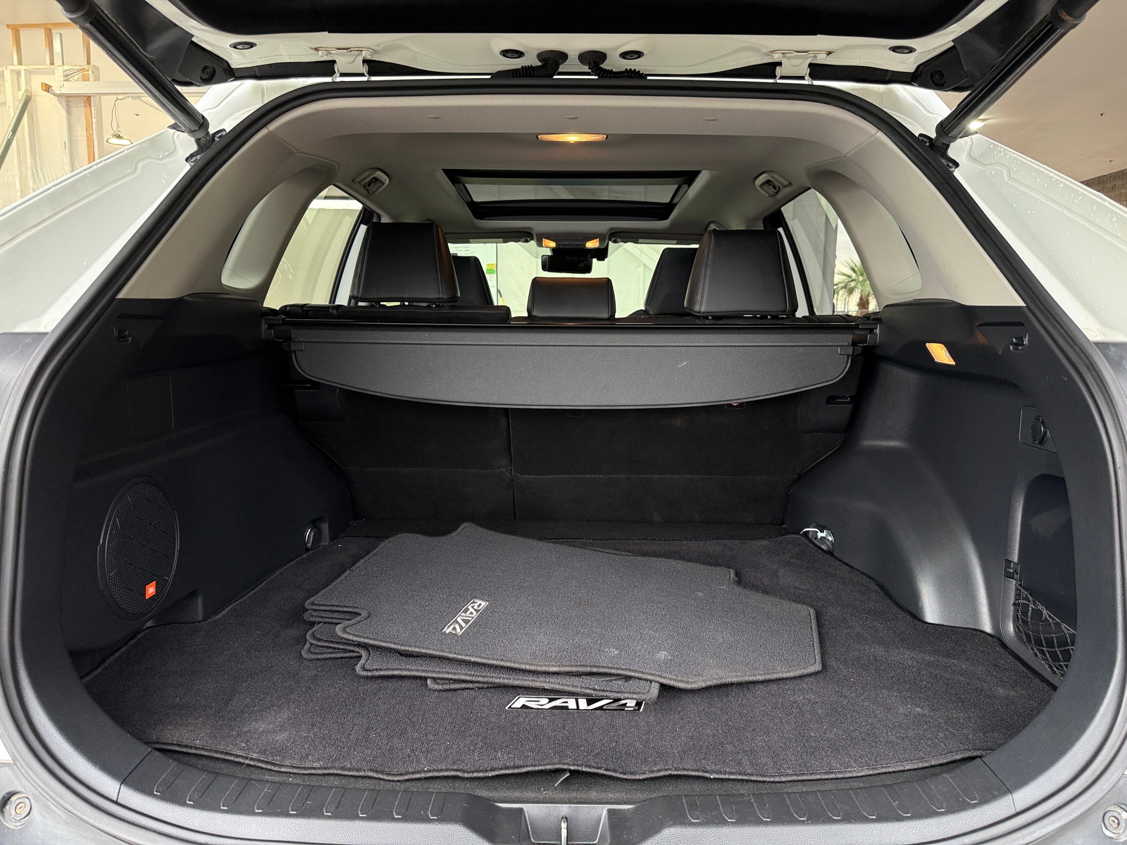 Thumbnail: 2019 Toyota RAV4 - 6