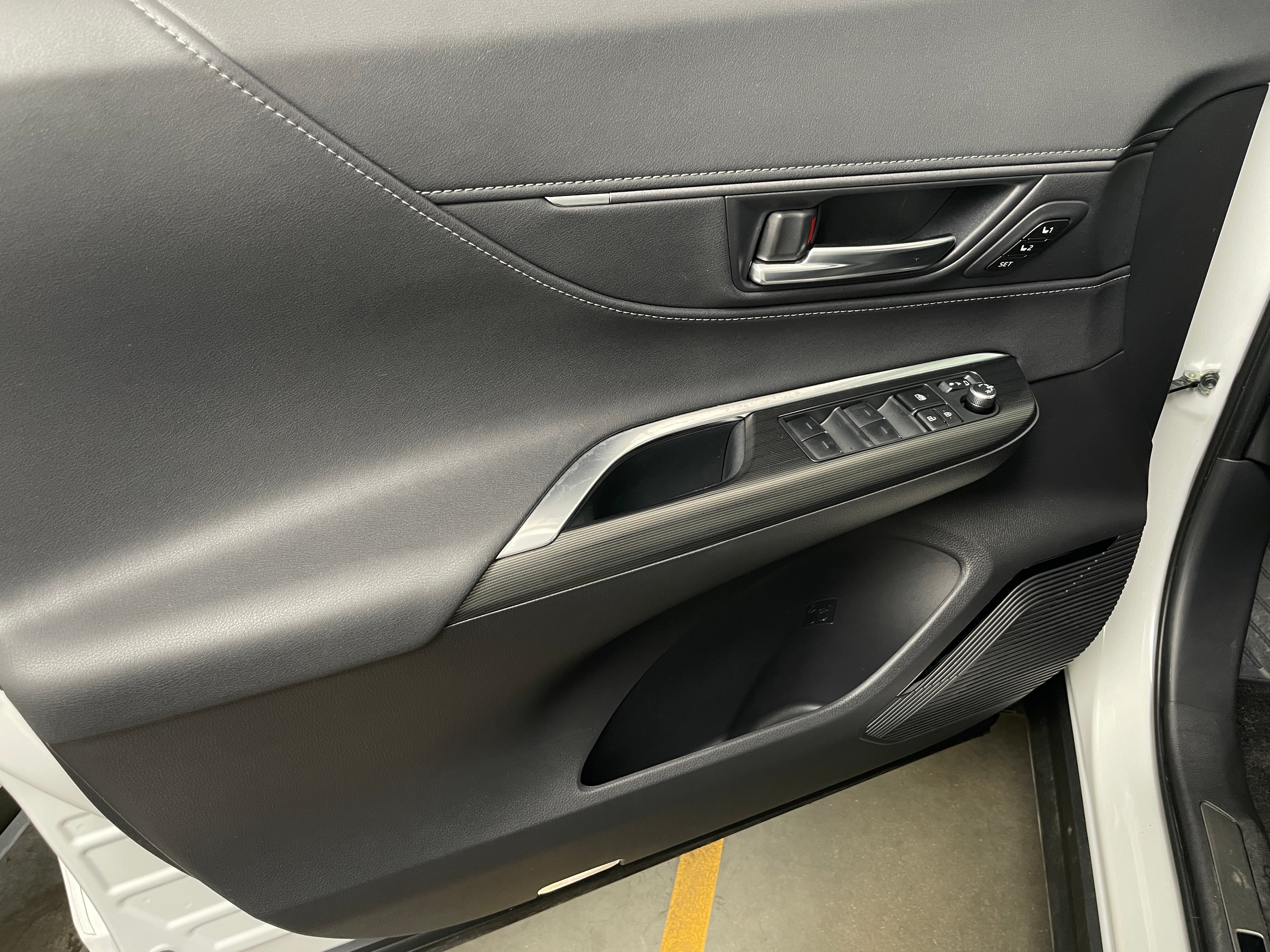 2024 Toyota Venza Nightshade