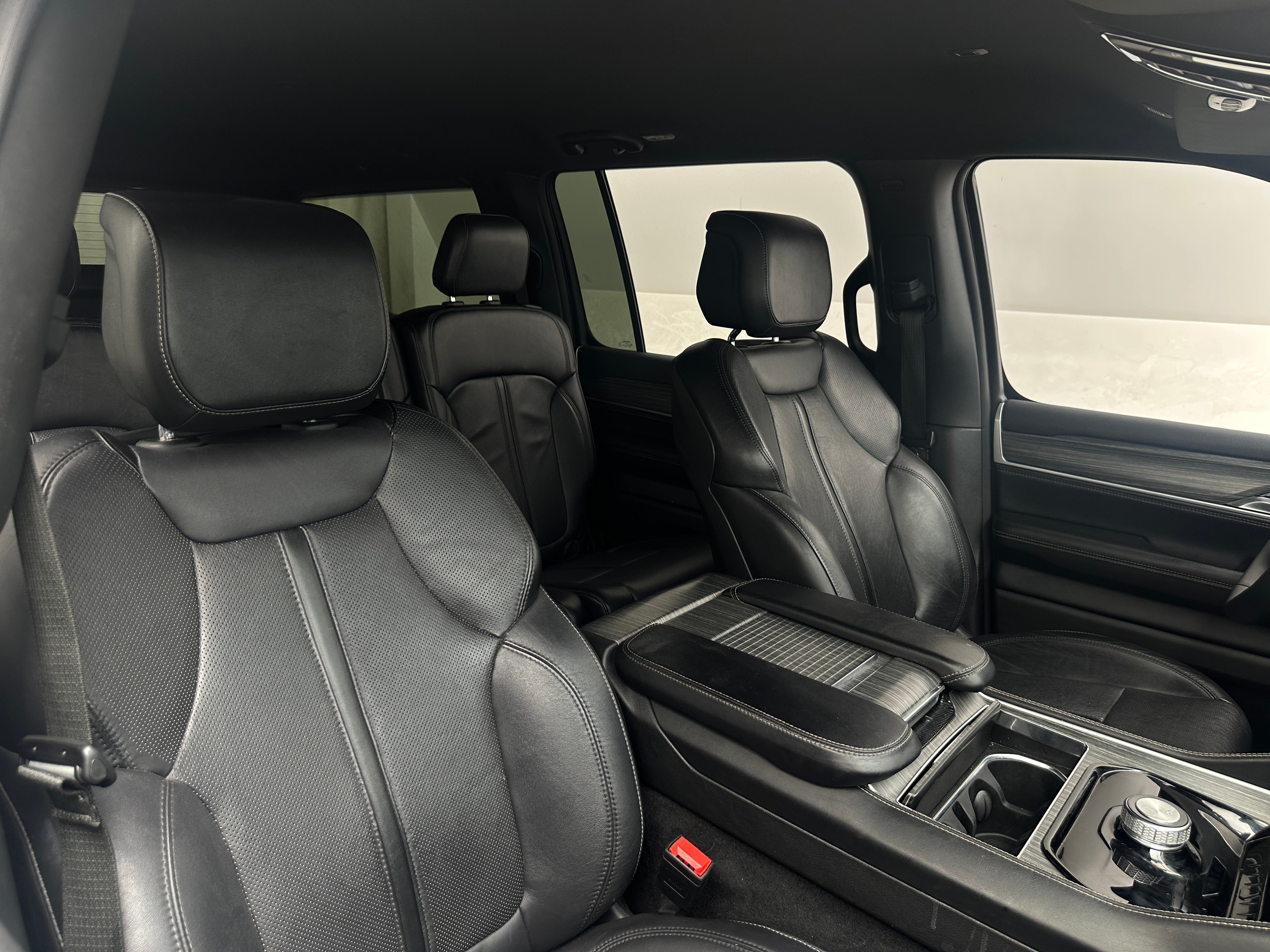 2024 Jeep Wagoneer