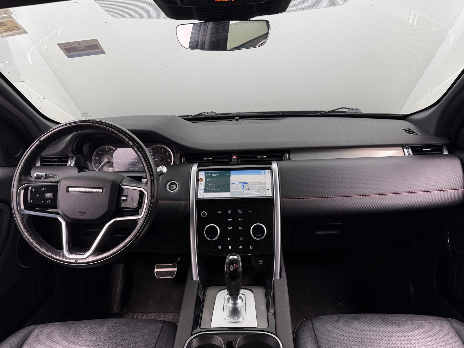 Thumbnail: 2022 Land Rover Discovery Sport - 2