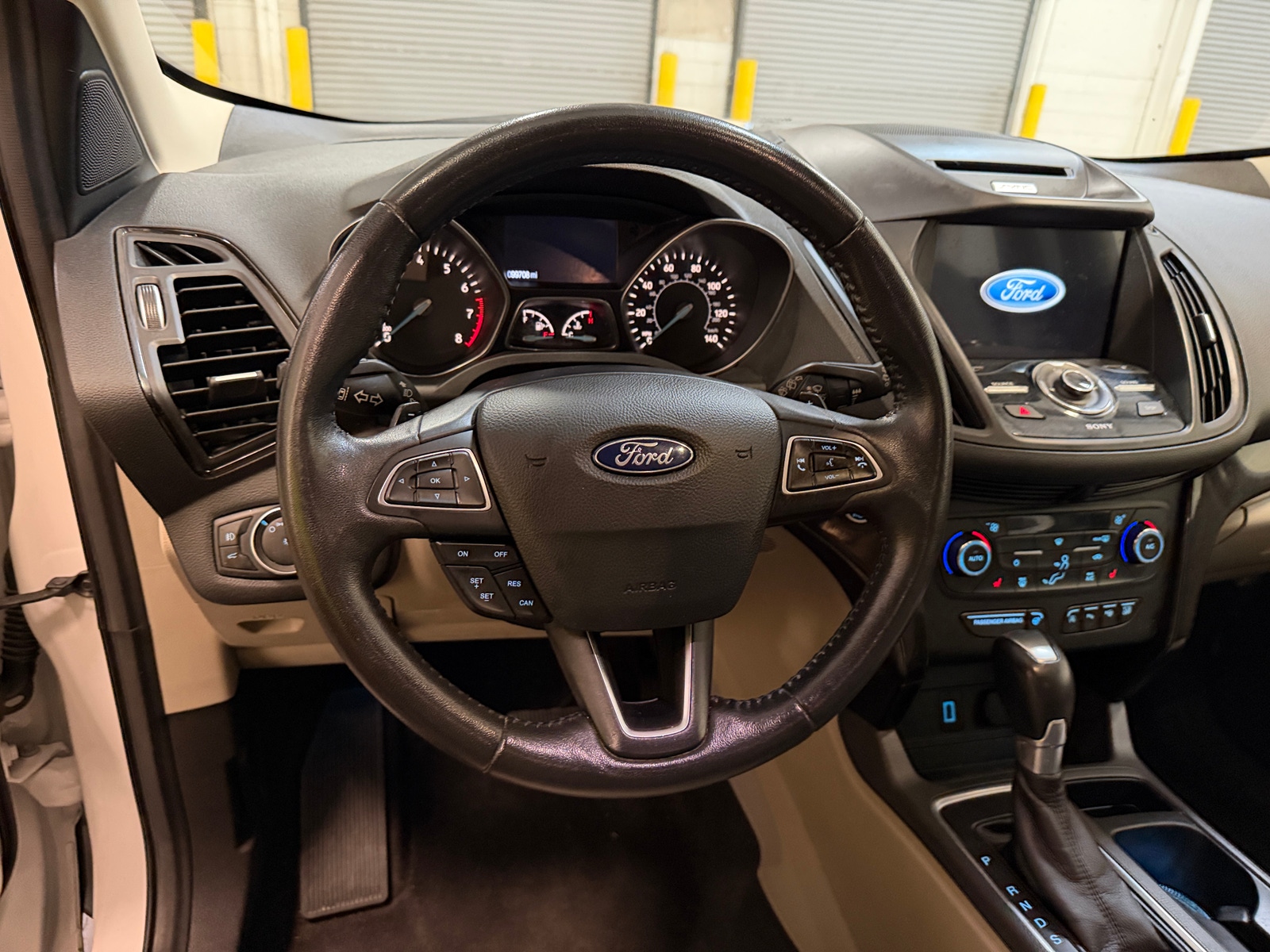 Thumbnail: 2017 Ford Escape - 4