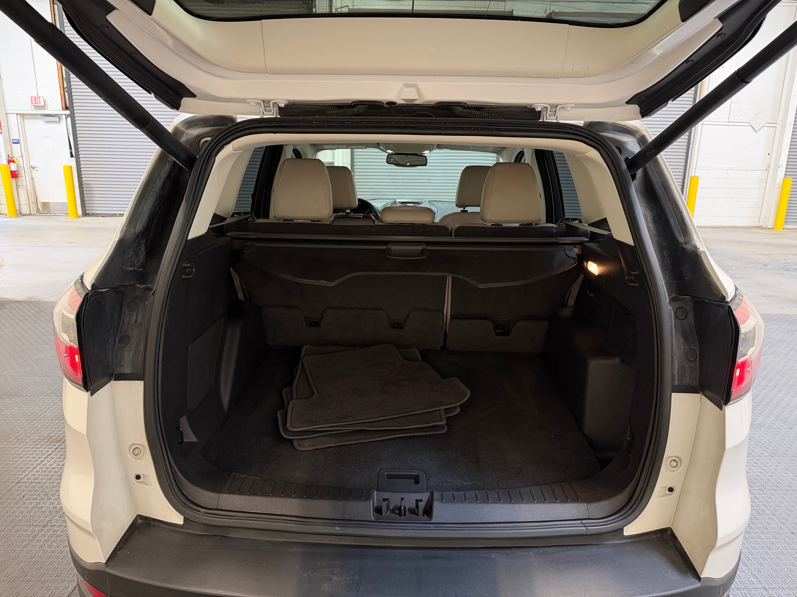 Thumbnail: 2017 Ford Escape - 6