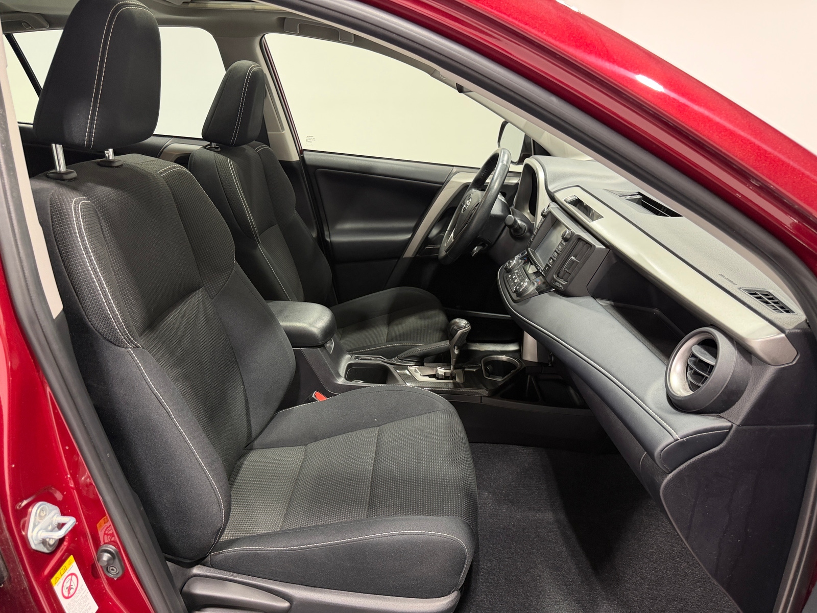 Thumbnail: 2018 Toyota RAV4 - 2