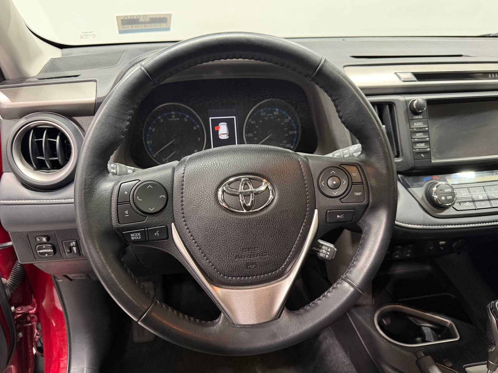 Thumbnail: 2018 Toyota RAV4 - 5