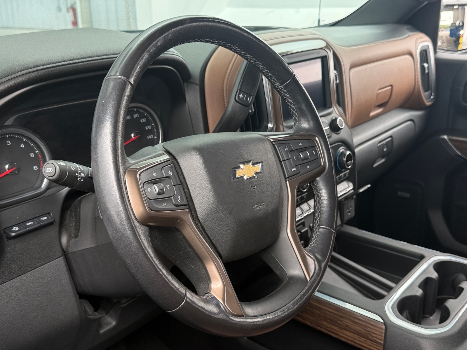 Thumbnail: 2021 Chevrolet Silverado 1500 - 4