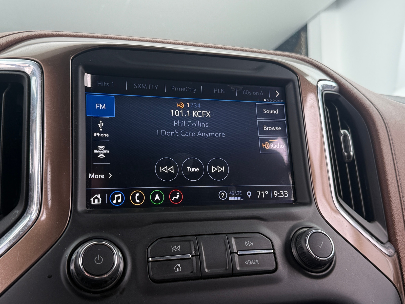 Thumbnail: 2021 Chevrolet Silverado 1500 - 3