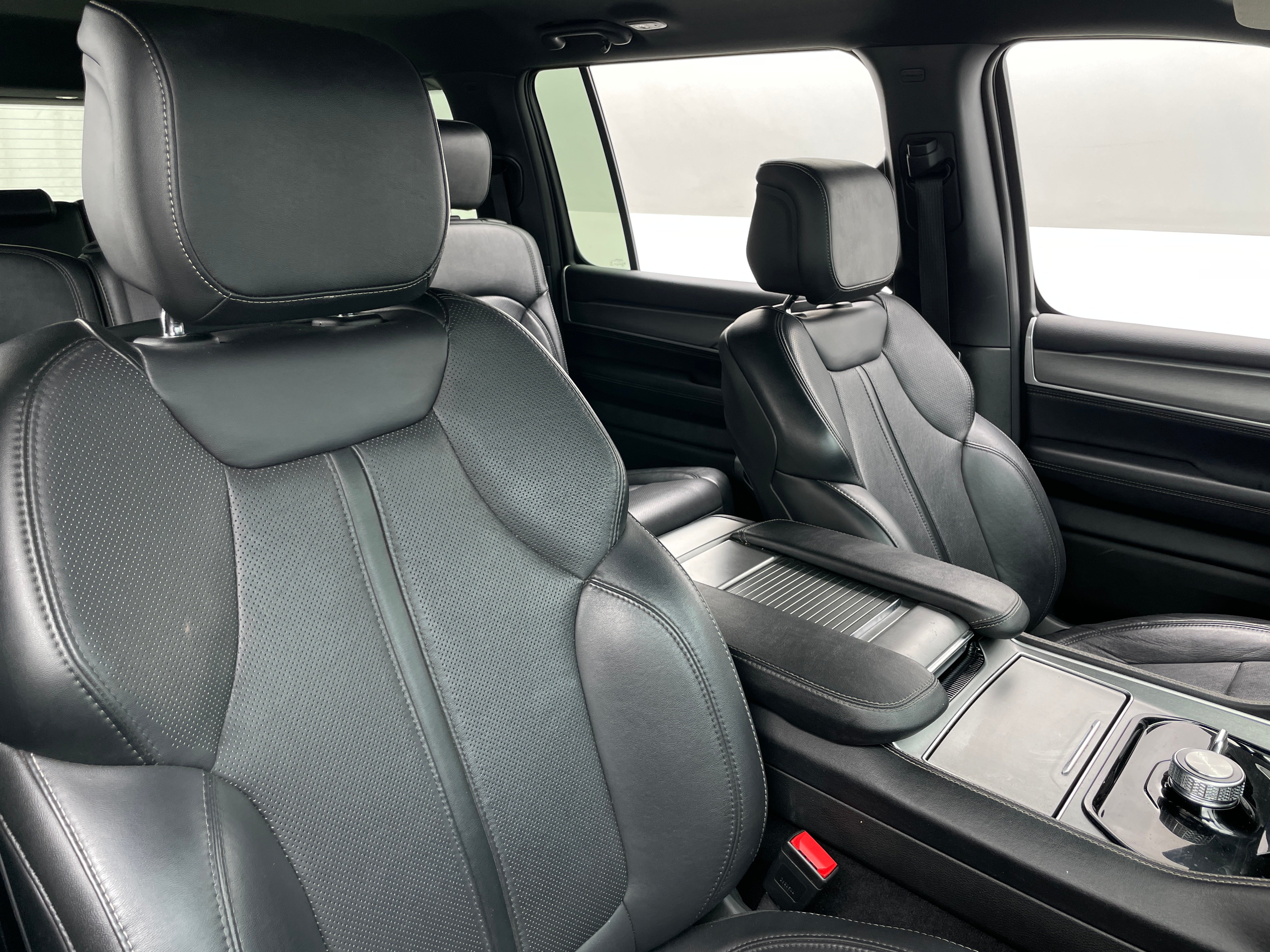 2025 Jeep Wagoneer