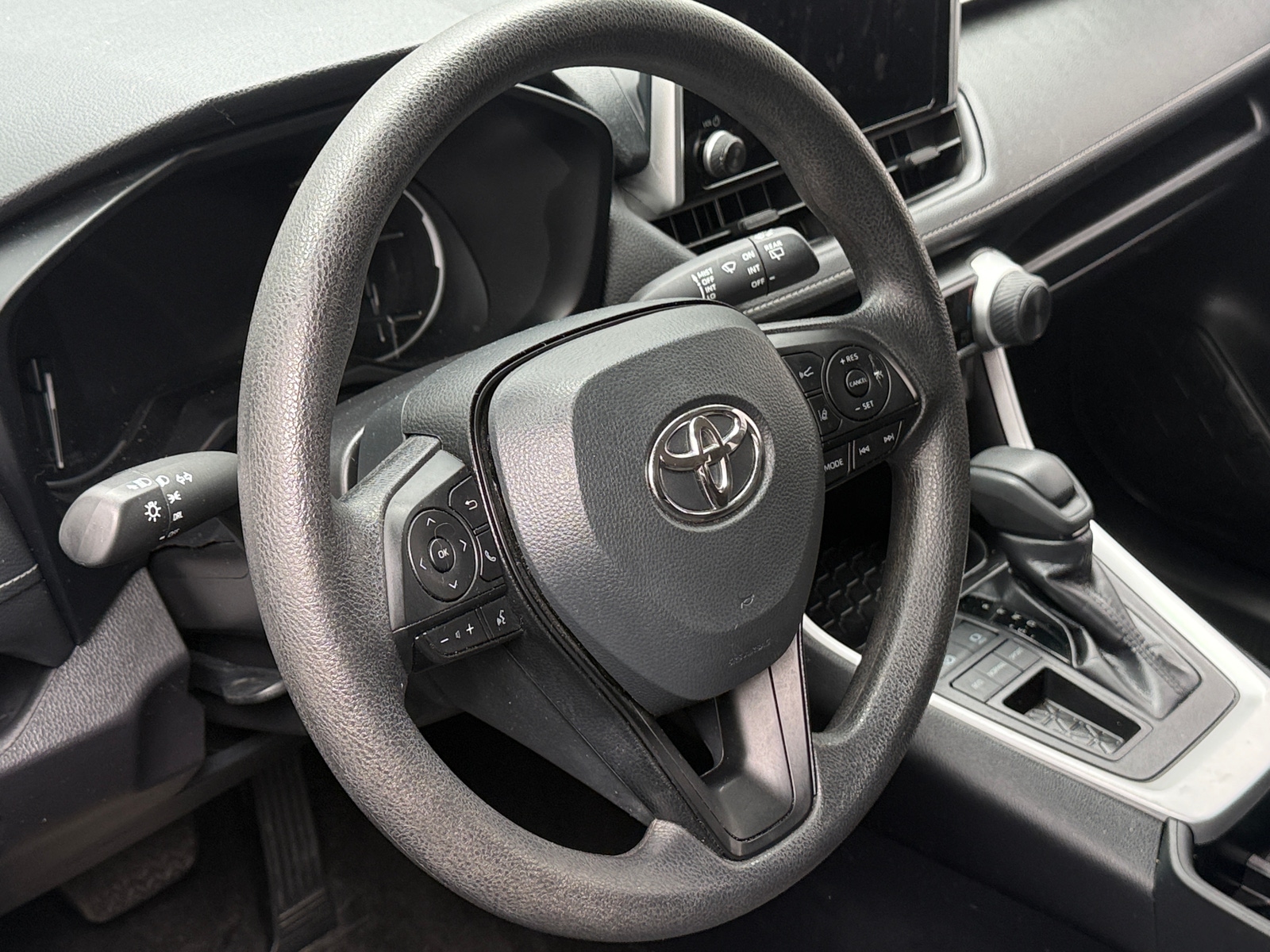 Thumbnail: 2025 Toyota RAV4 - 5