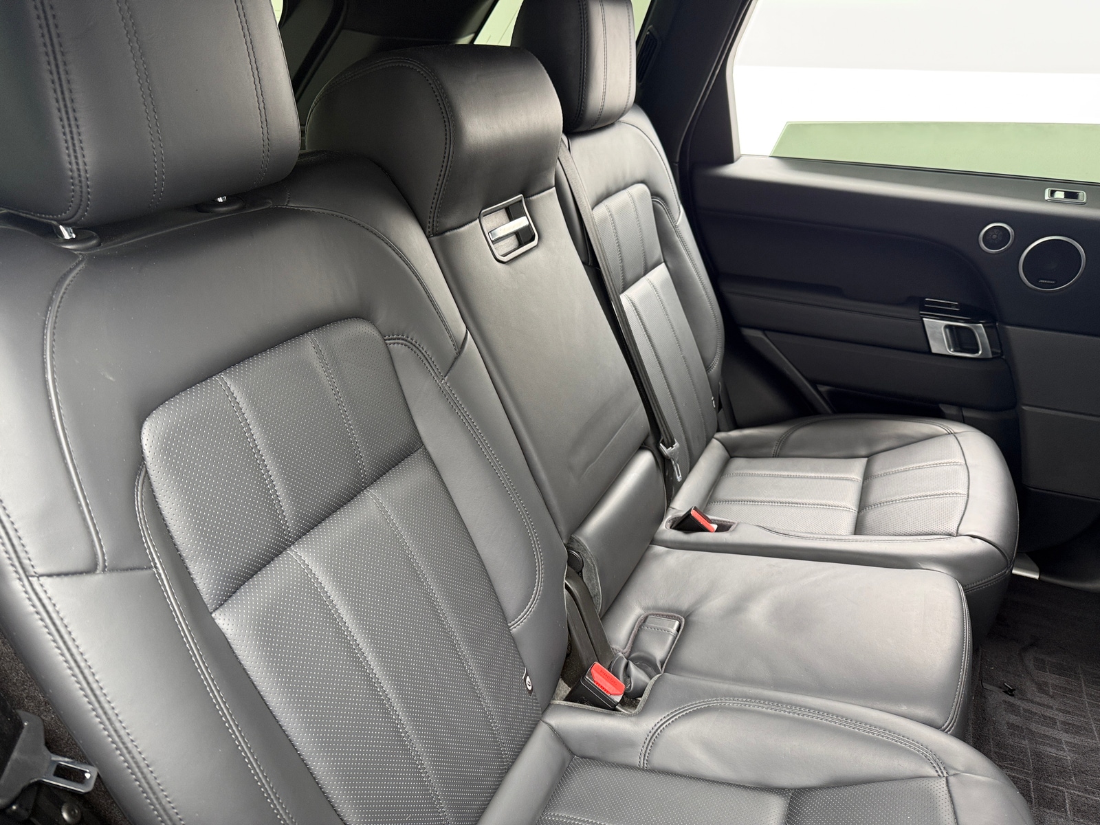 Thumbnail: 2021 Land Rover Range Rover Sport - 6
