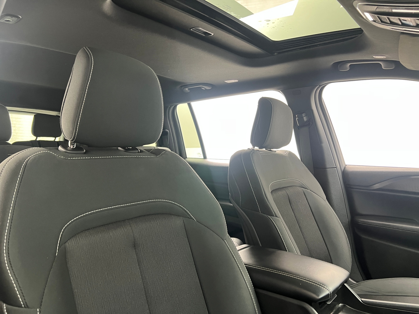Thumbnail: 2025 Jeep Grand Cherokee L - 2