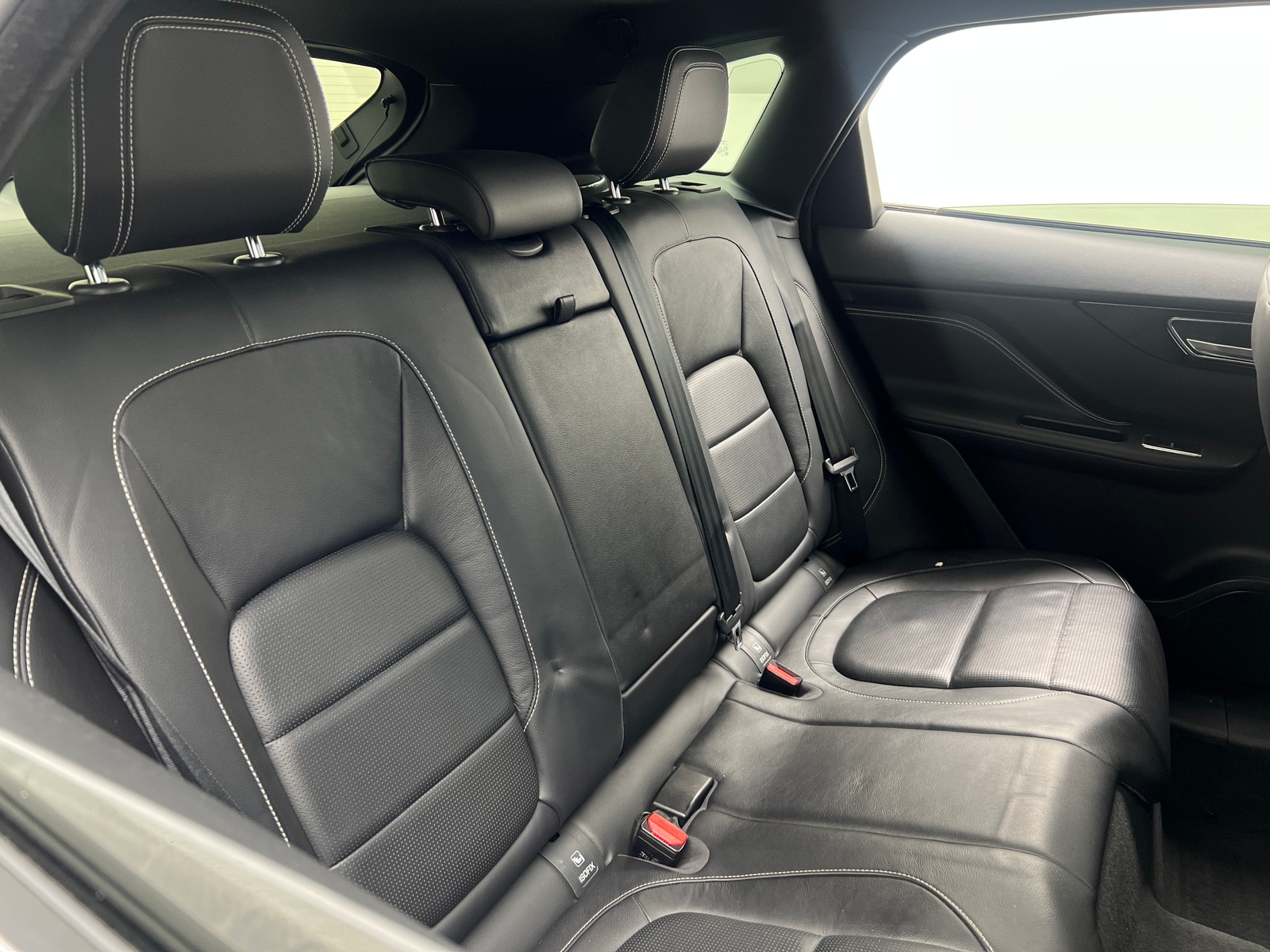 Thumbnail: 2017 Jaguar F-Pace - 5