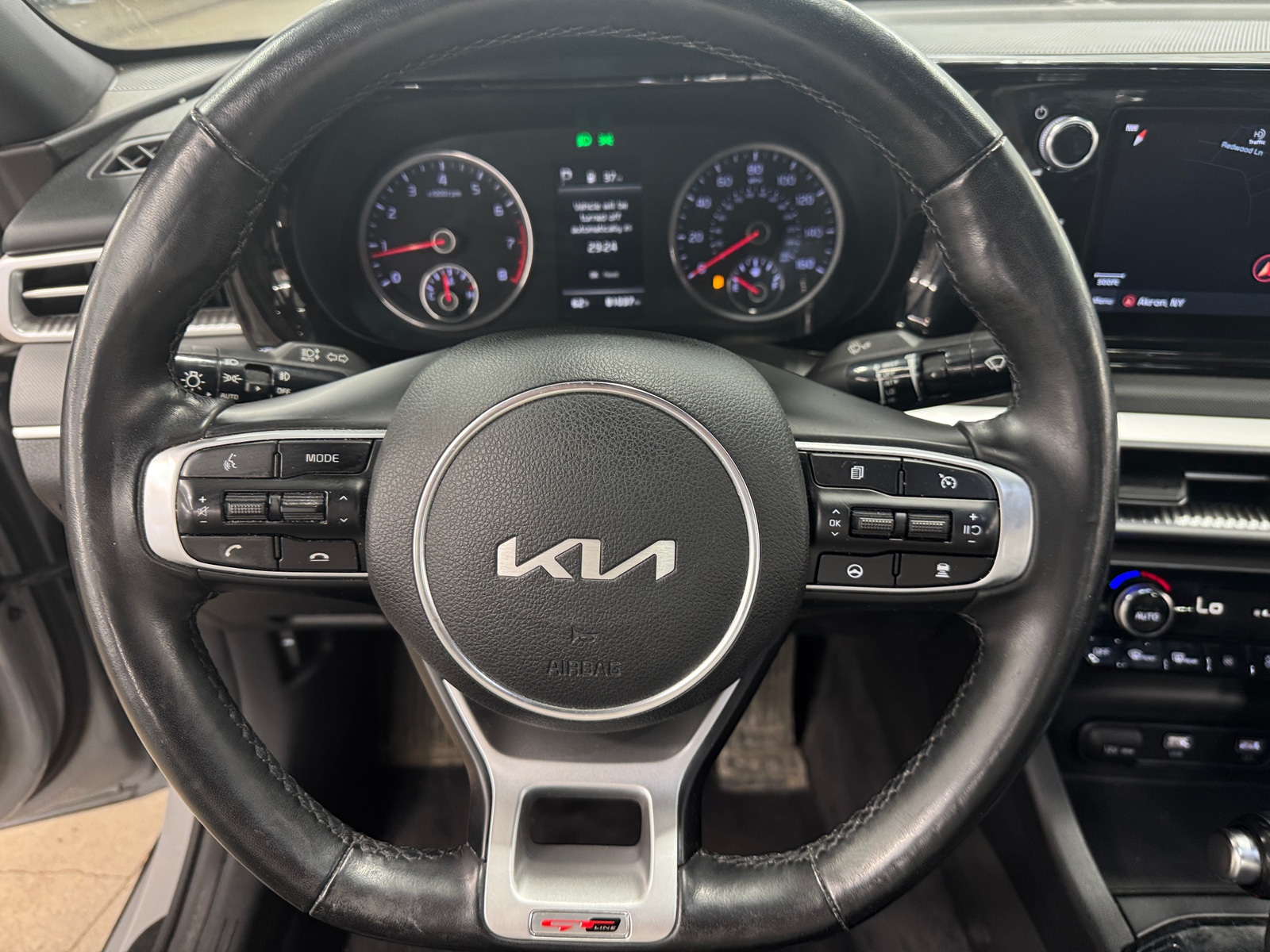 Thumbnail: 2022 Kia K5 - 4