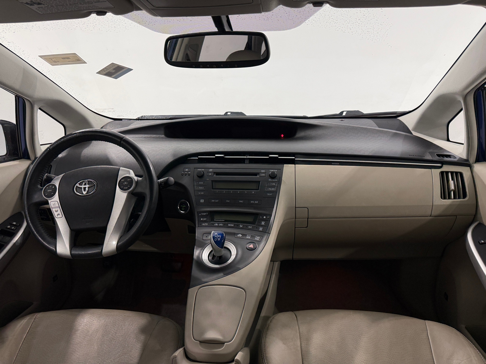 Thumbnail: 2011 Toyota Prius - 3