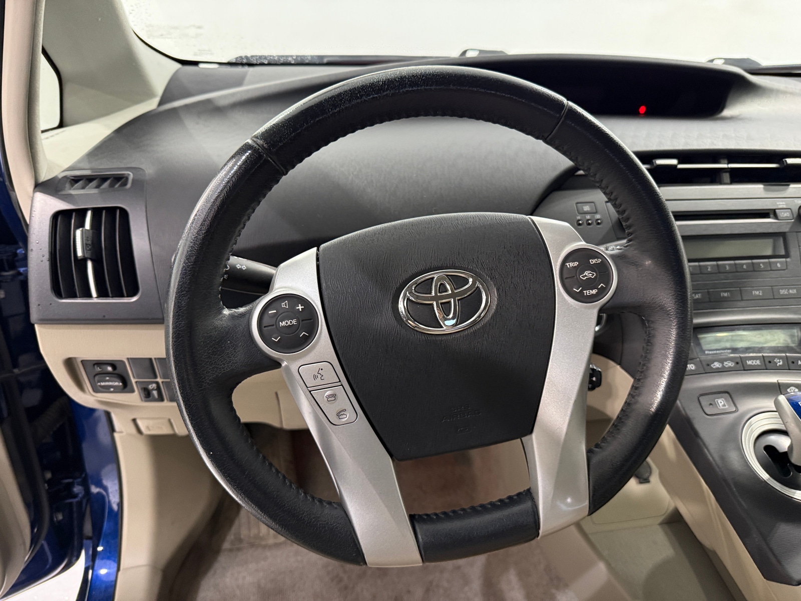 Thumbnail: 2011 Toyota Prius - 5