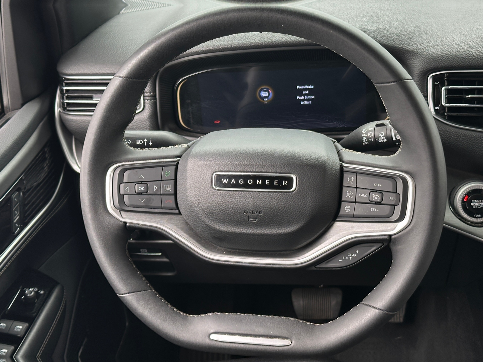 Thumbnail: 2025 Jeep Wagoneer - 4