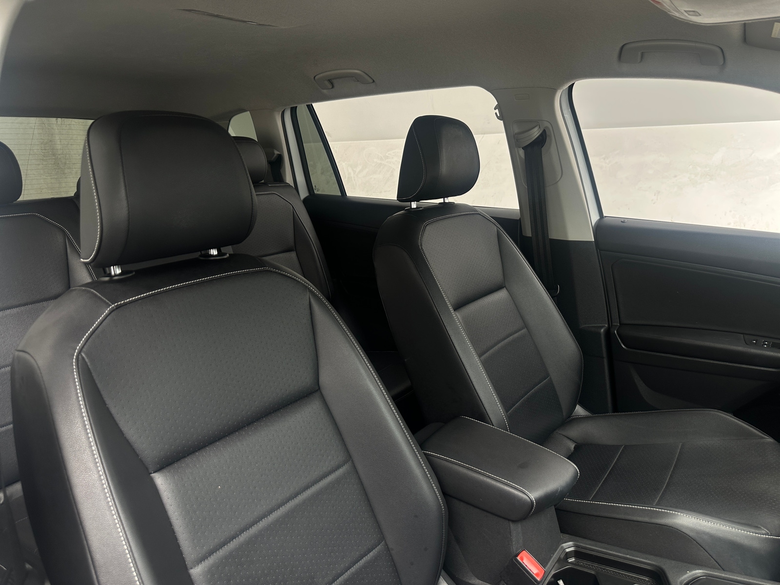 Thumbnail: 2021 Volkswagen Tiguan - 2
