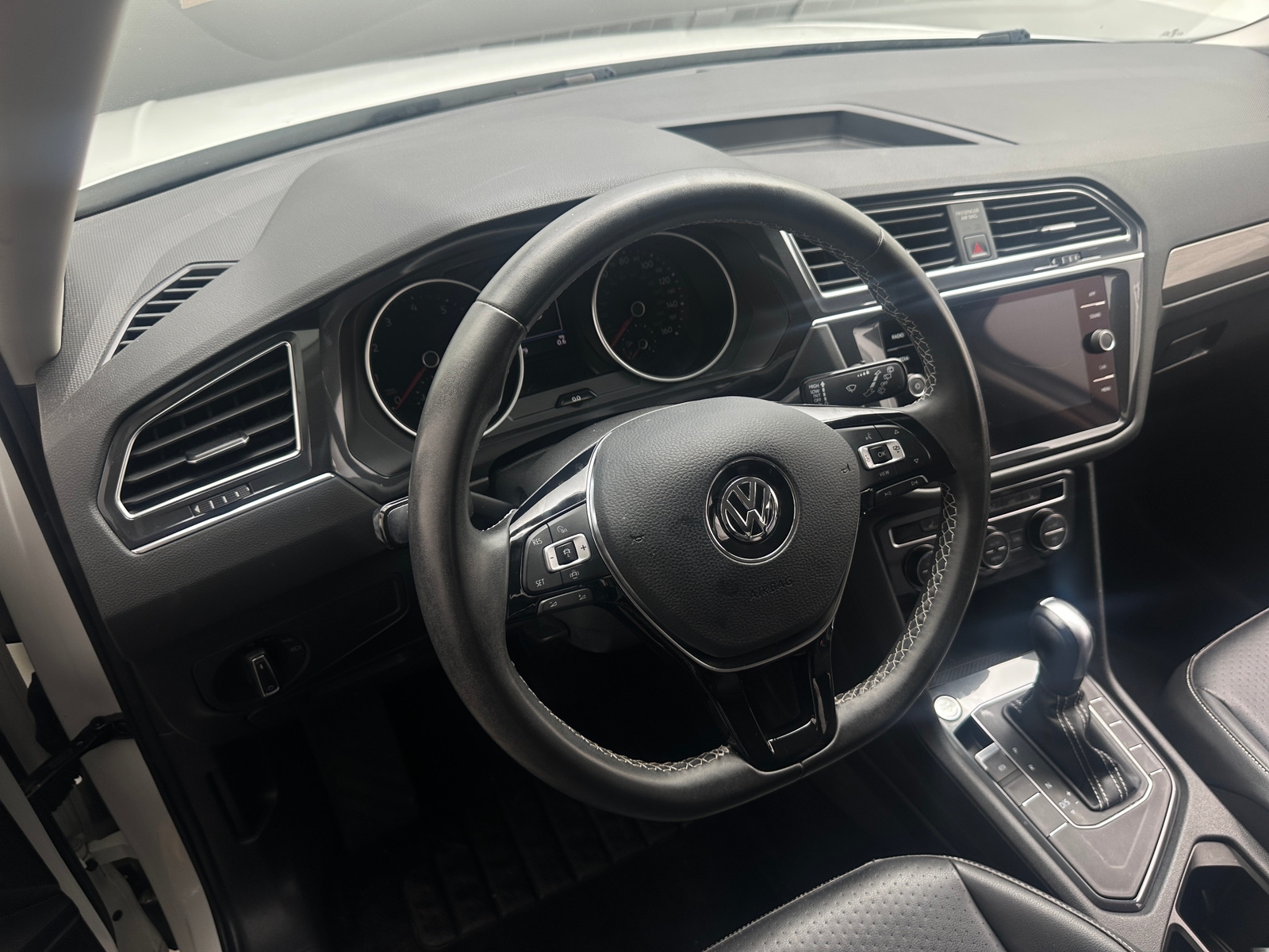 Thumbnail: 2021 Volkswagen Tiguan - 5
