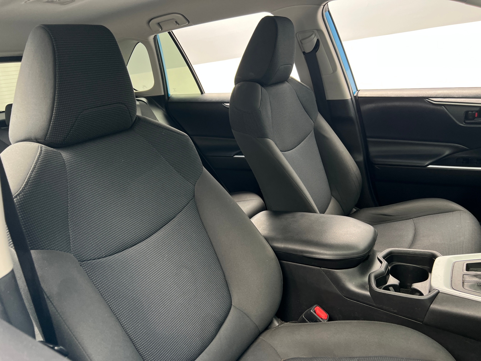Thumbnail: 2020 Toyota RAV4 - 2