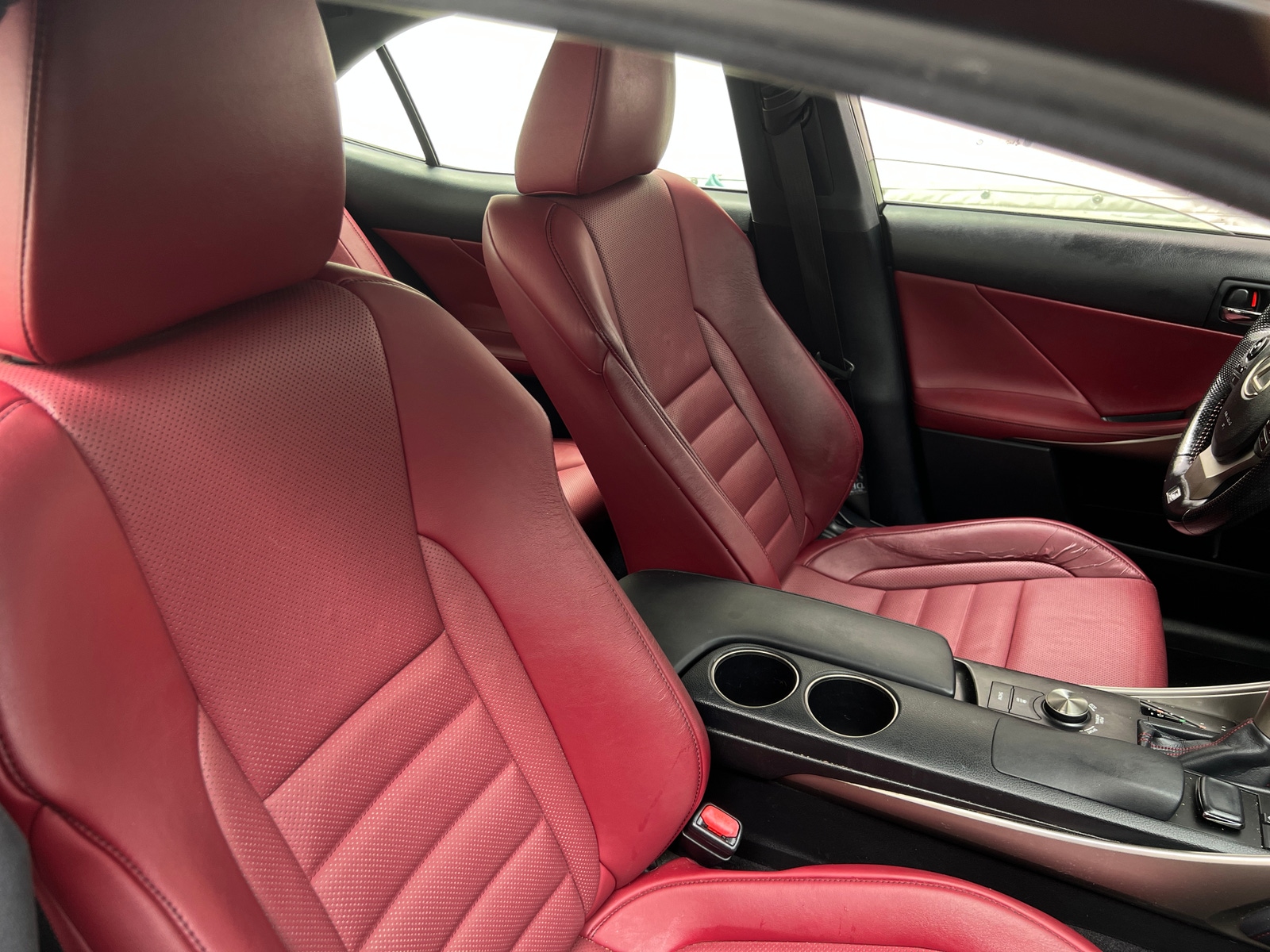 Thumbnail: 2016 Lexus IS - 2