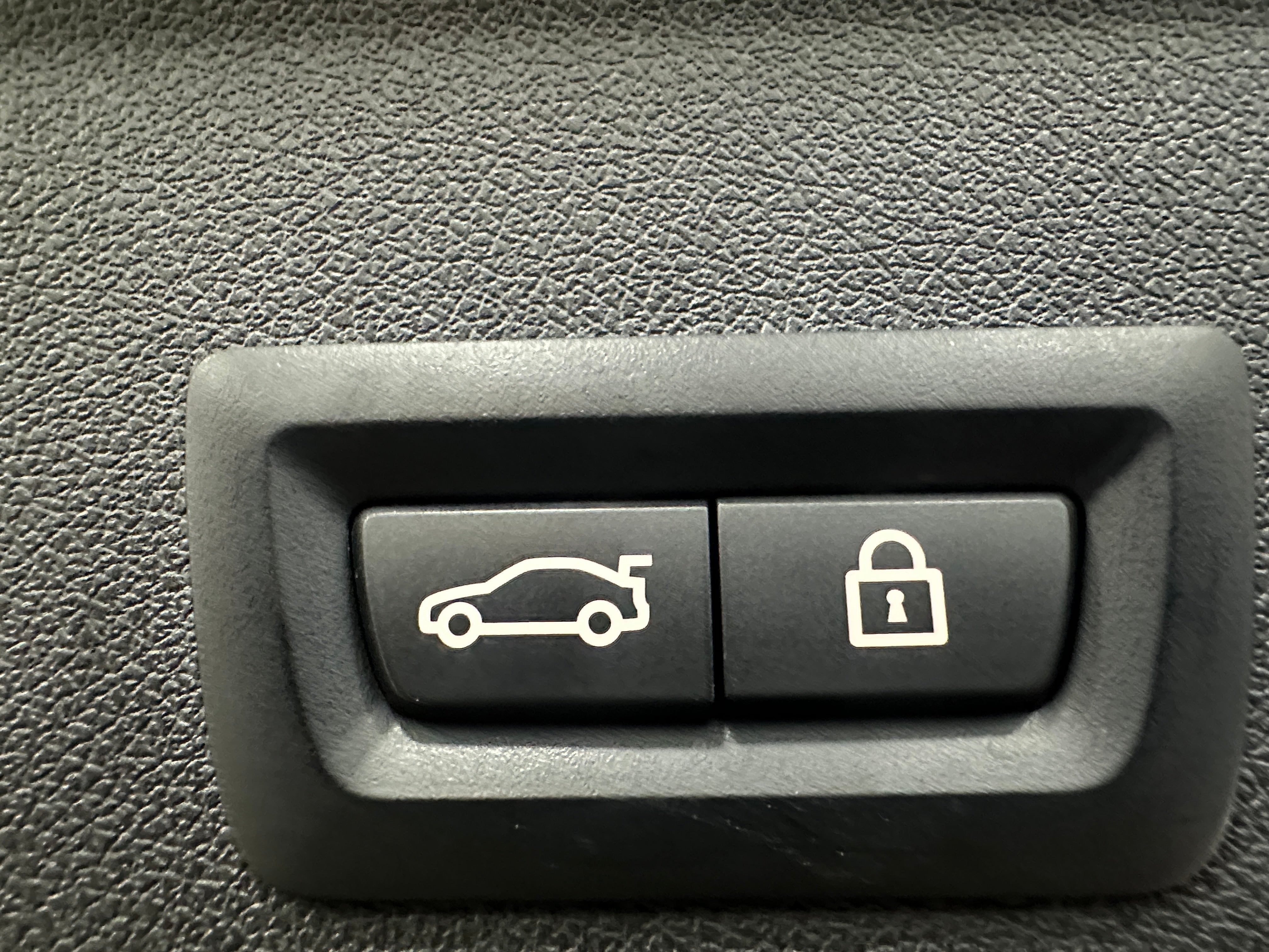 5UXCY8C00P9P60188