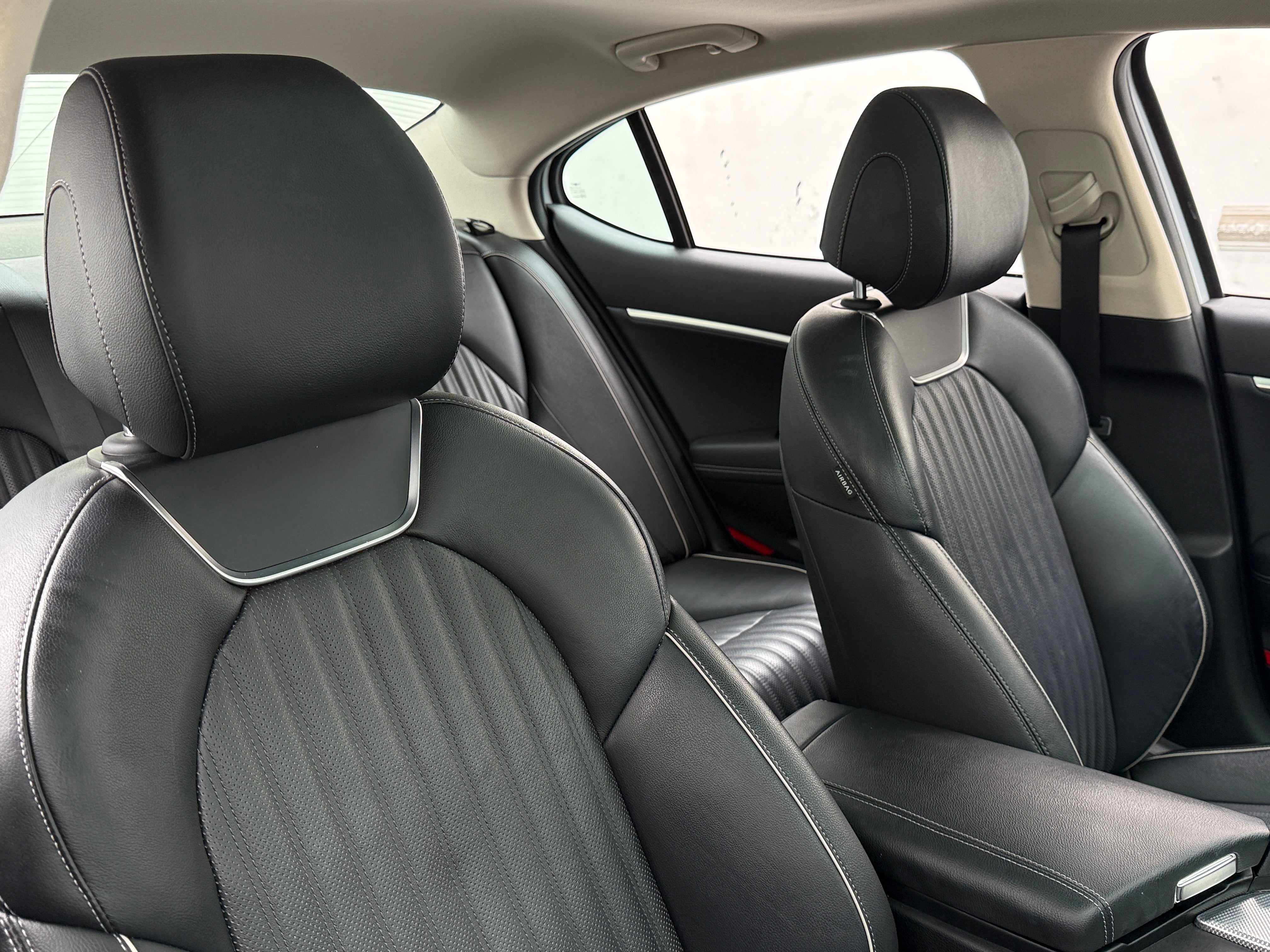 2022 GENESIS G70 Standard