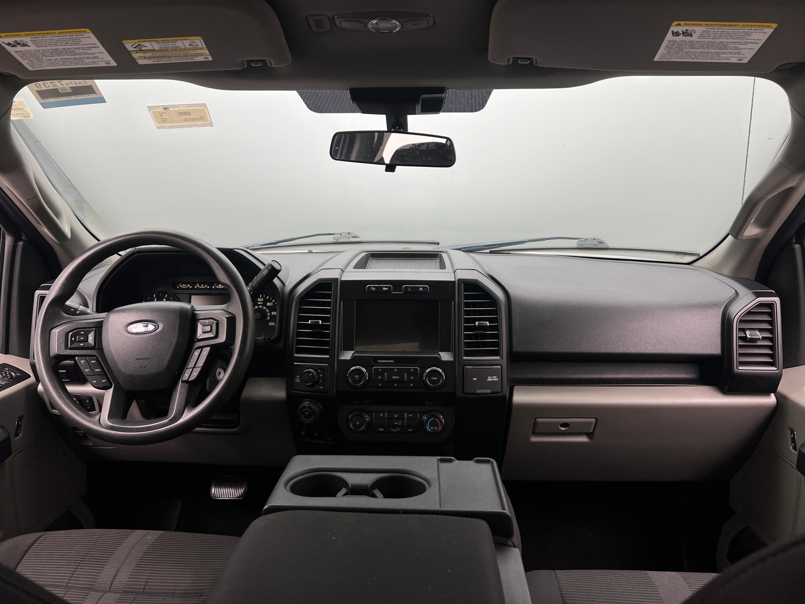 Thumbnail: 2019 Ford Econoline - 3
